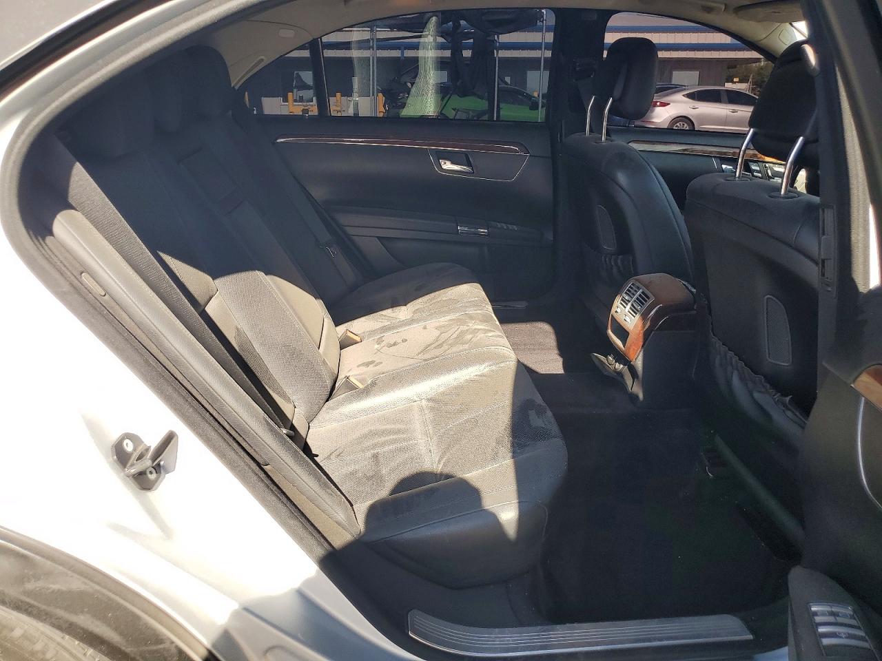 2008 Mercedes-benz S 550 Black vin: WDDNG71X38A210884