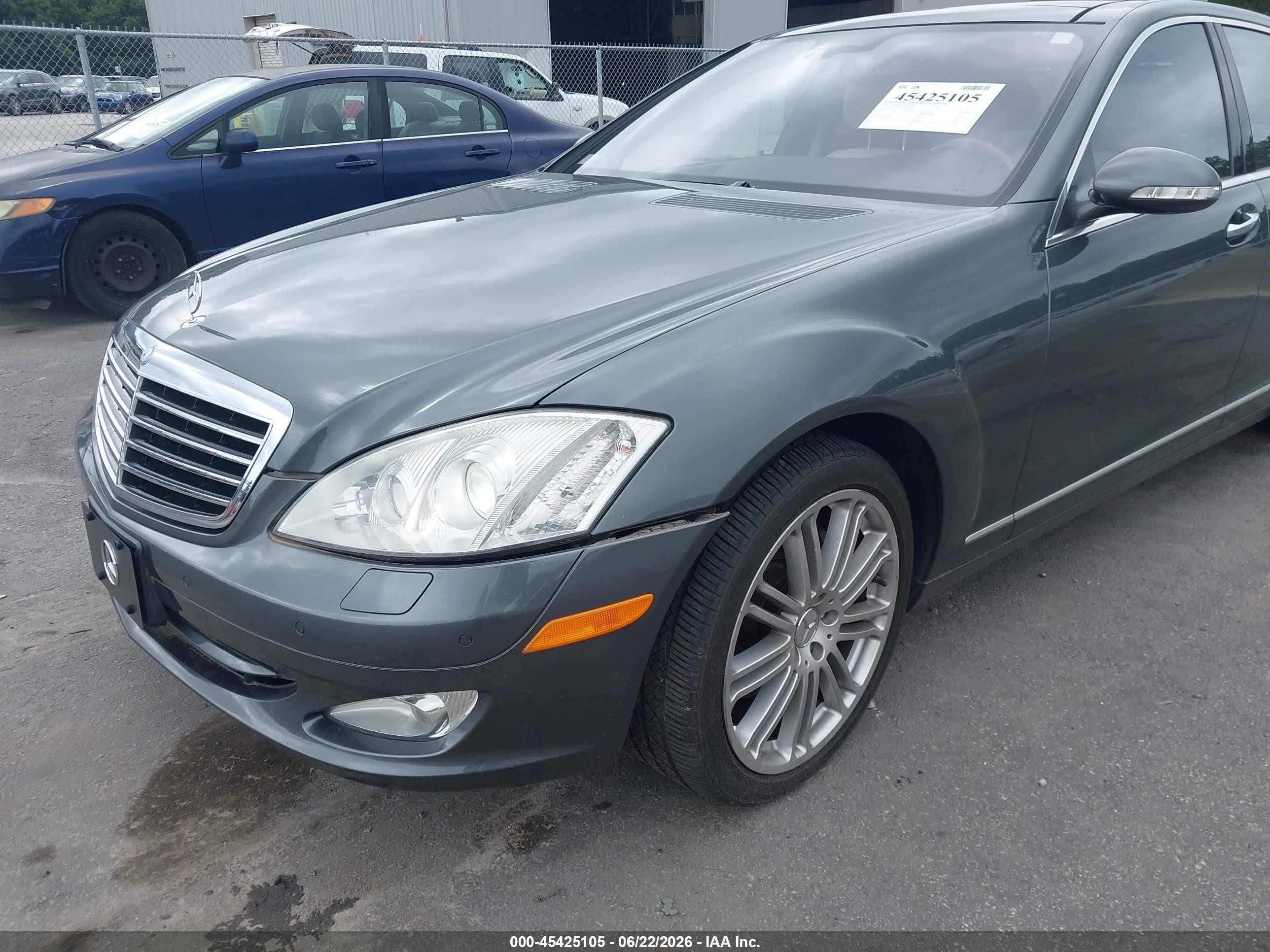 2007 Mercedes-benz S 550   Gray vin: WDDNG71X47A039805
