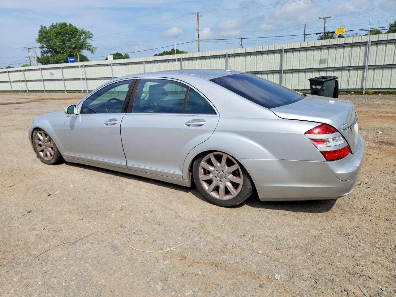 2007 Mercedes-benz S 550 Silver vin: WDDNG71X57A050327