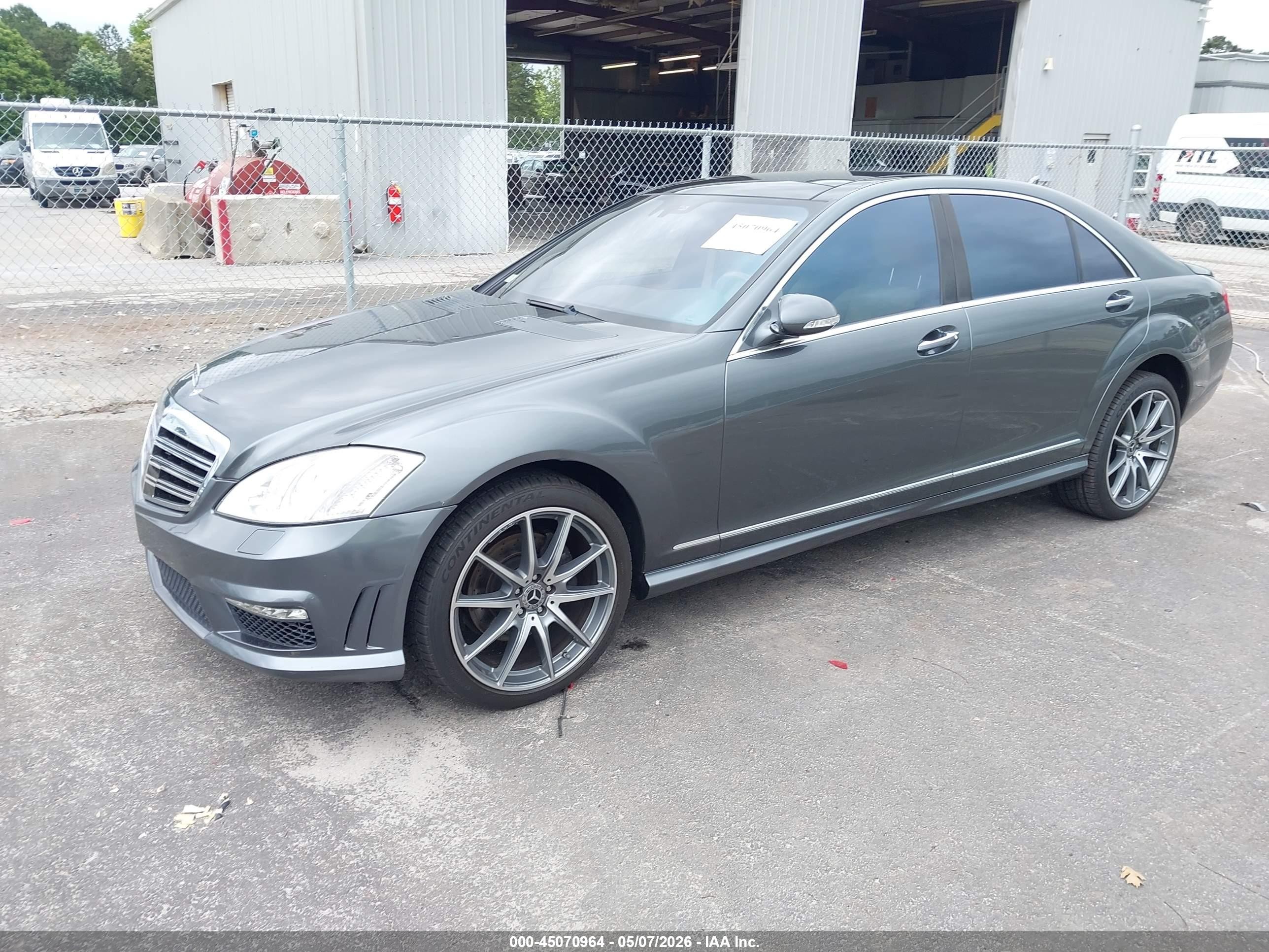 2007 Mercedes-benz S 550   Gray vin: WDDNG71X67A029258