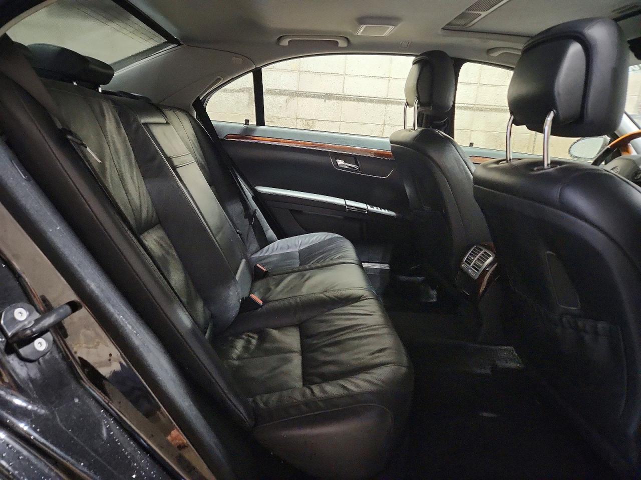 2007 Mercedes-benz S 550 Black vin: WDDNG71X67A137167