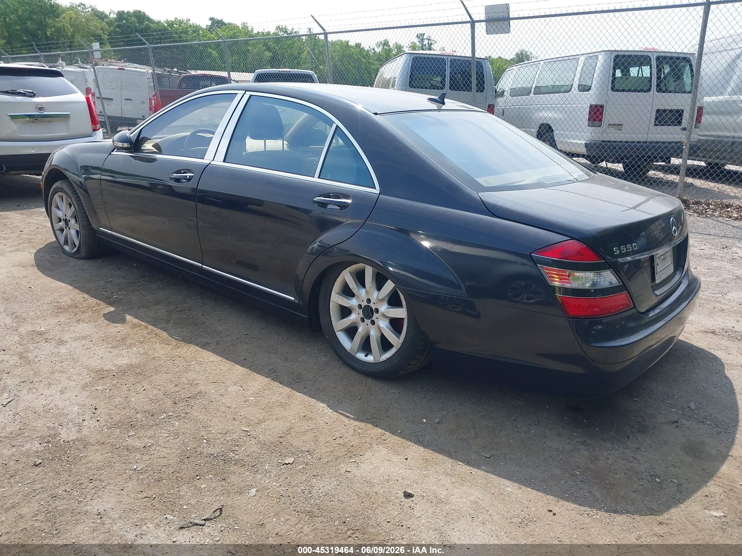 2008 Mercedes-benz S 550   Dark Blue vin: WDDNG71X68A176097