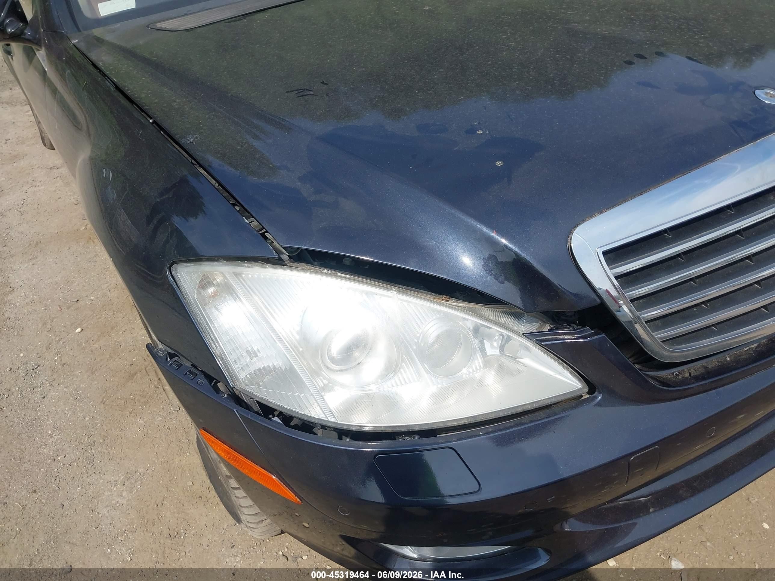 2008 Mercedes-benz S 550   Dark Blue vin: WDDNG71X68A176097