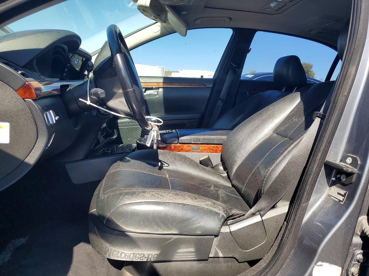 2007 Mercedes-benz S 550 Gray vin: WDDNG71X87A014986