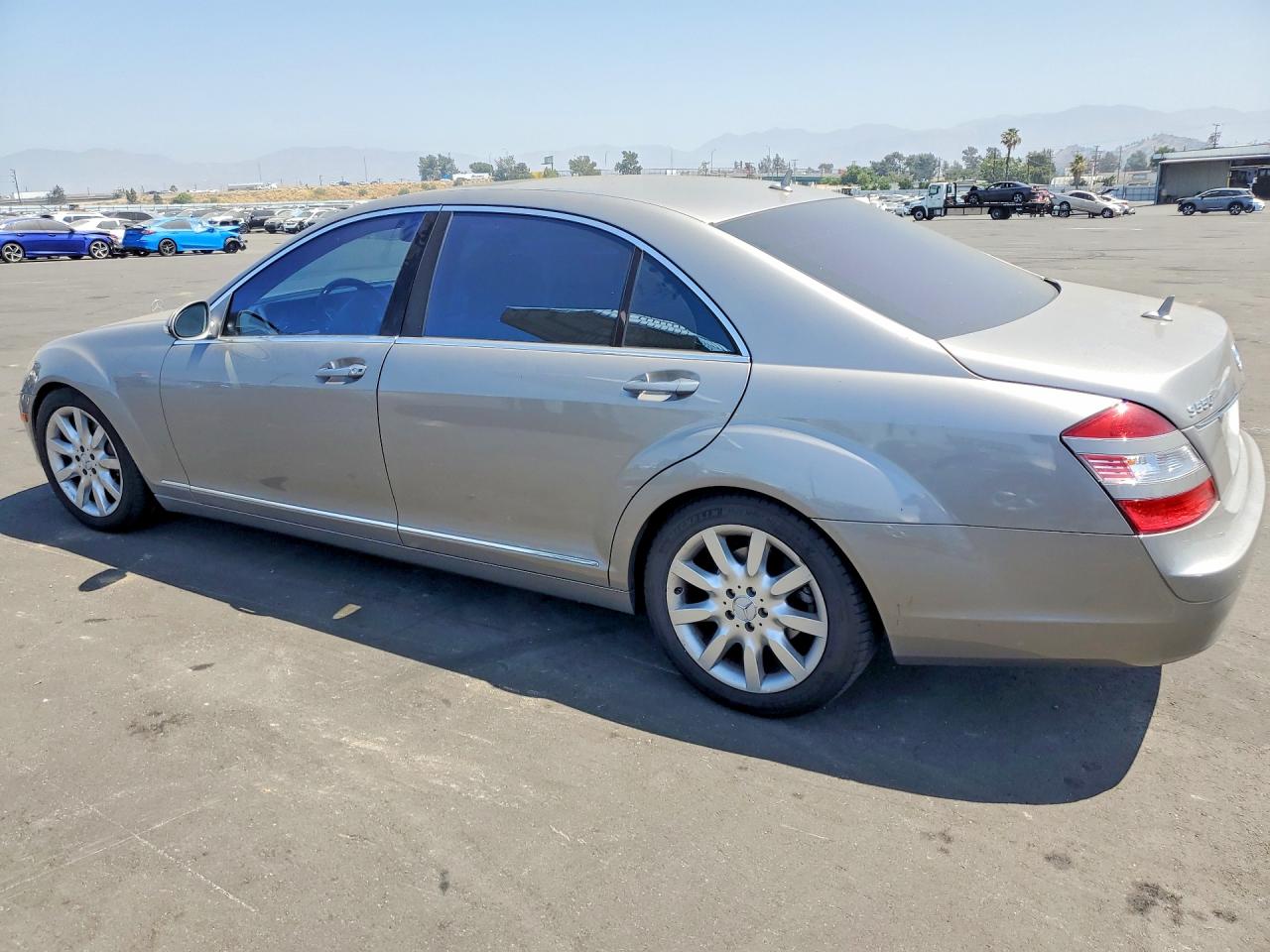 2007 Mercedes-benz S 550 Silver vin: WDDNG71X87A021128