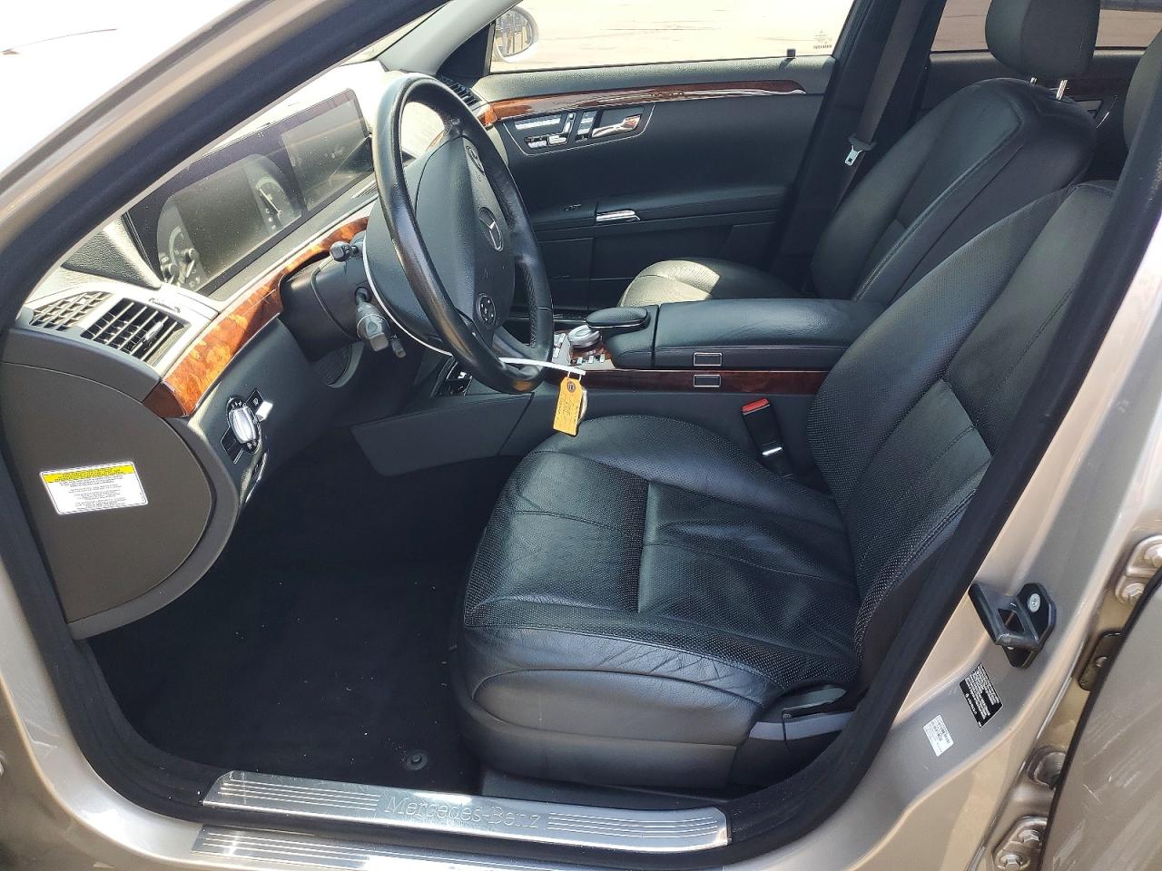 2007 Mercedes-benz S 550 Silver vin: WDDNG71X87A021128