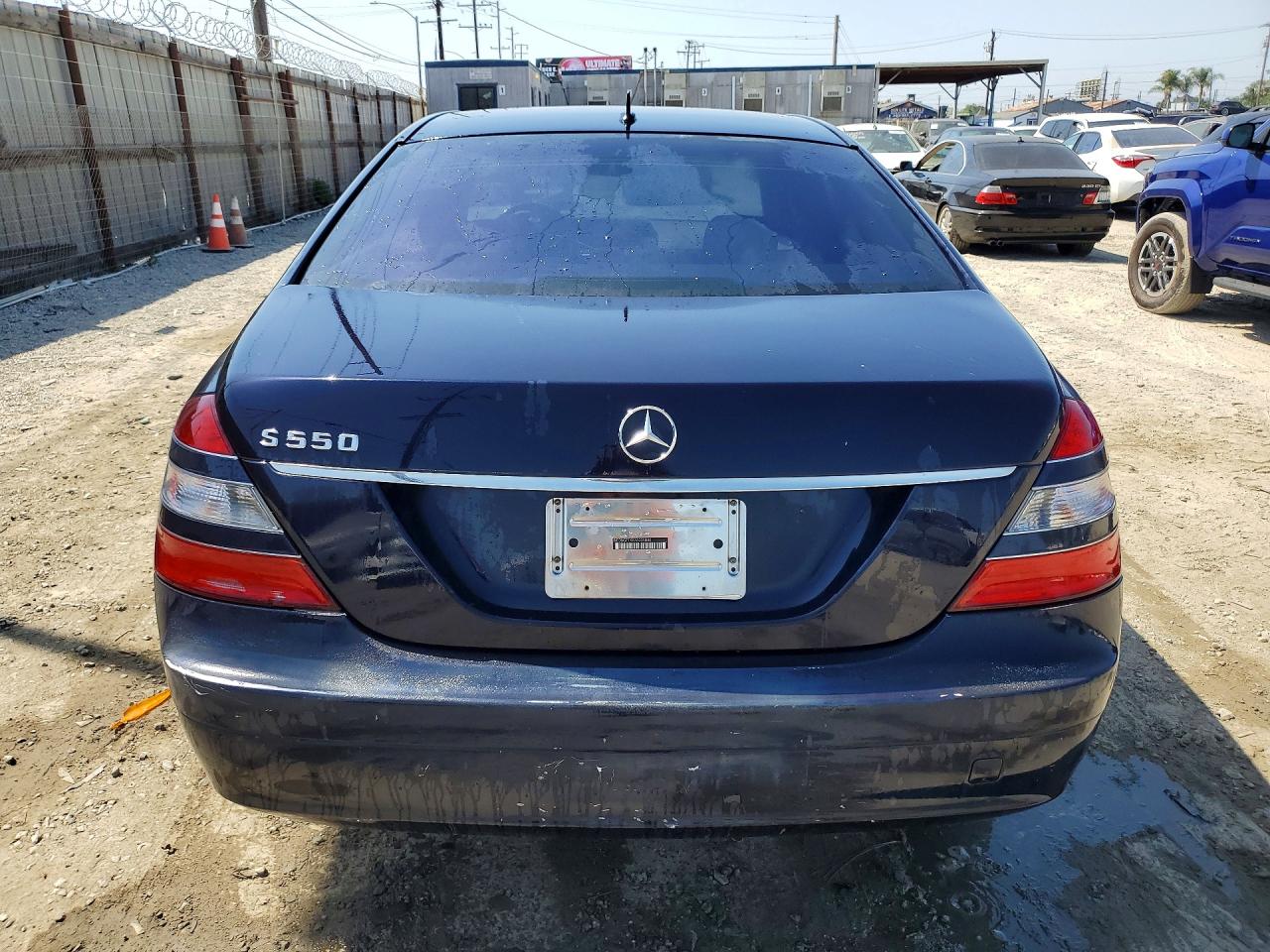 2007 Mercedes-benz S 550 Blue vin: WDDNG71X87A039080