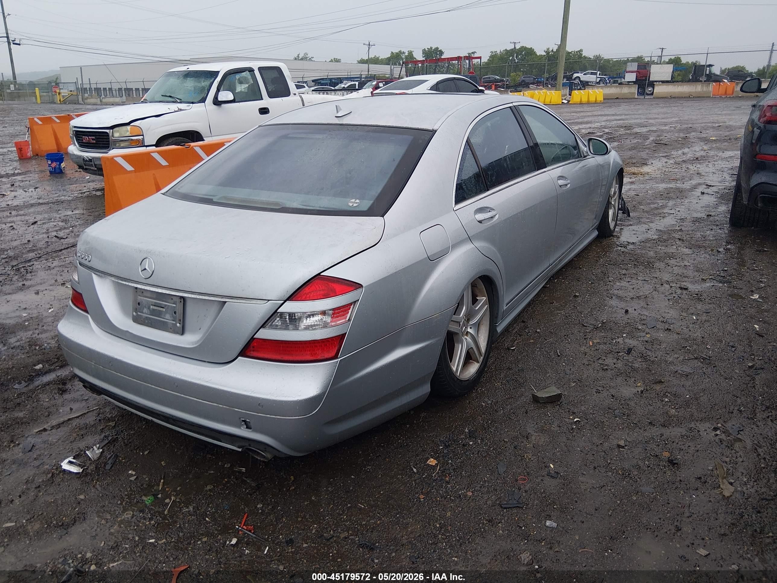 2008 Mercedes-benz S 550   Серый vin: WDDNG71X88A181043