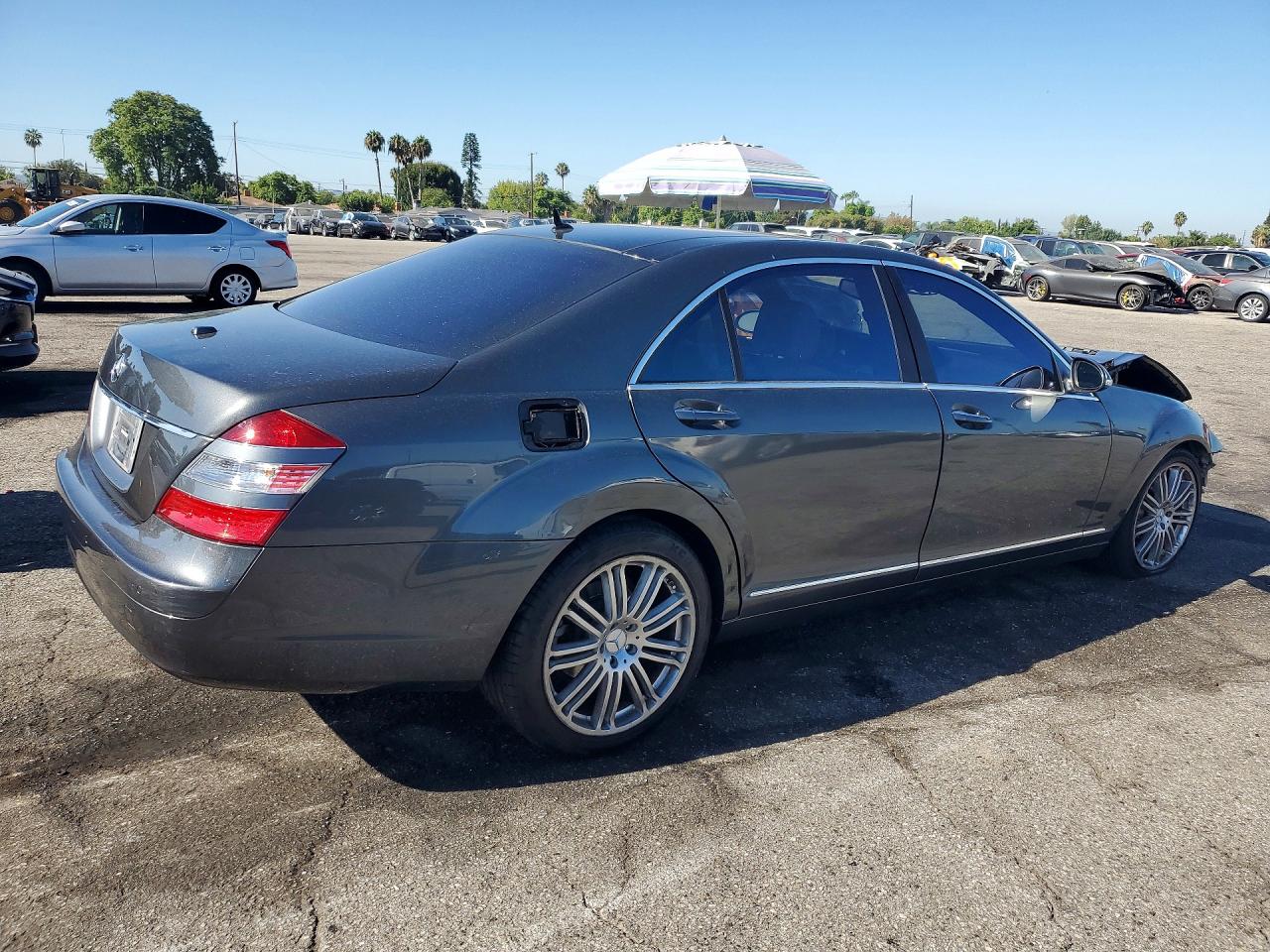 2007 Mercedes-benz S 550 Gray vin: WDDNG71X97A032283