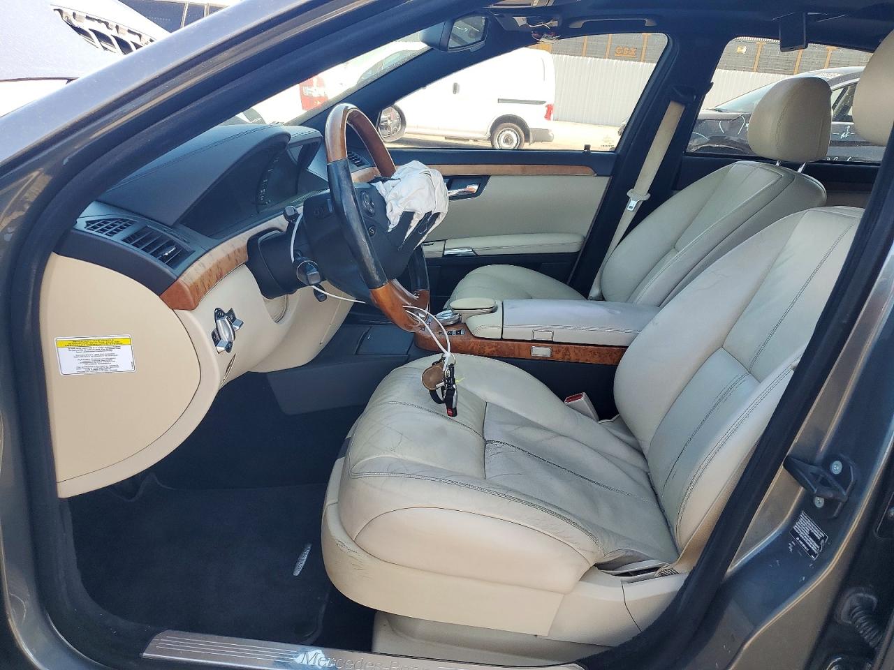 2007 Mercedes-benz S 550 Gray vin: WDDNG71X97A032283