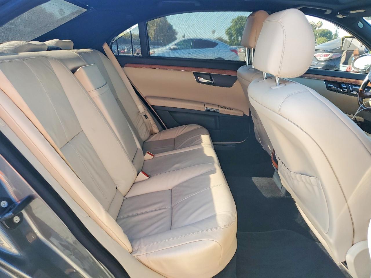 2007 Mercedes-benz S 550 Gray vin: WDDNG71X97A032283