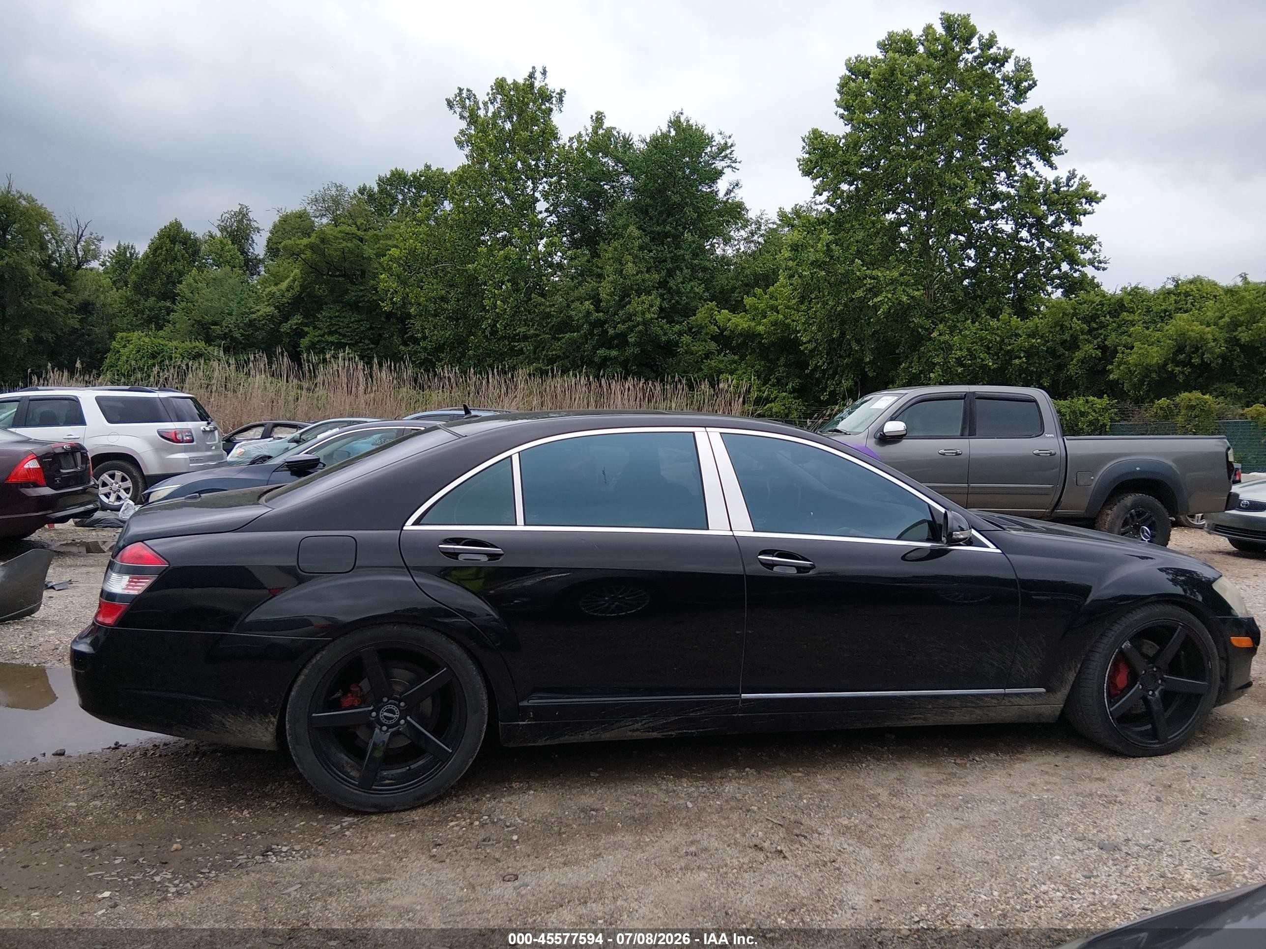 2007 Mercedes-benz S 550   Black vin: WDDNG71X97A043221