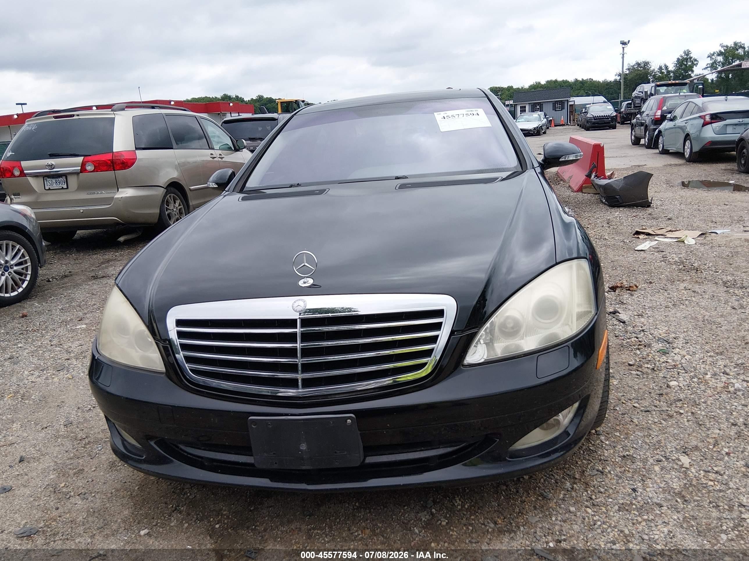 2007 Mercedes-benz S 550   Black vin: WDDNG71X97A043221