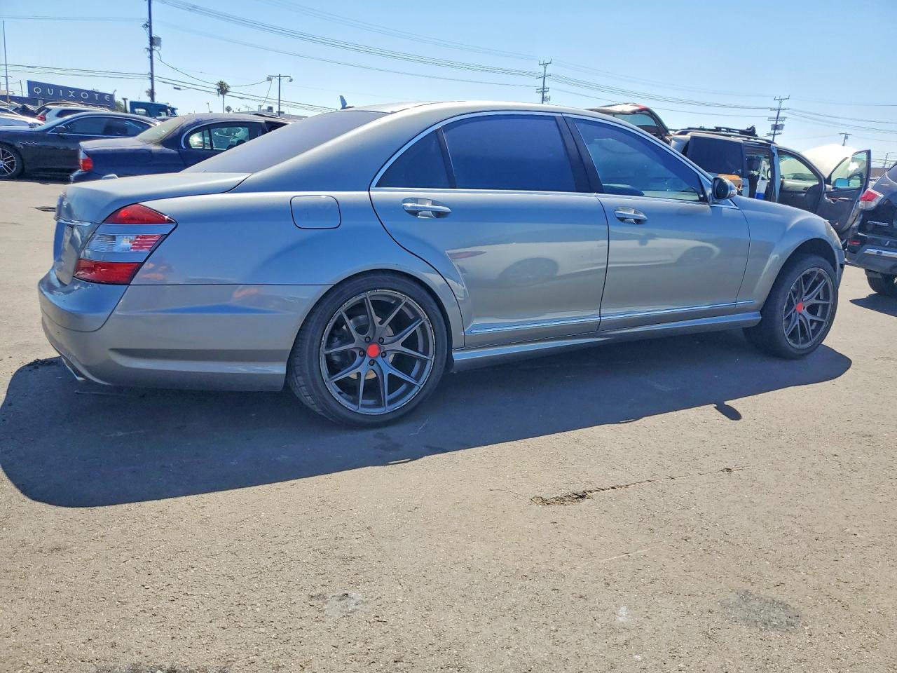 2007 Mercedes-benz S 550 Серебряный vin: WDDNG71X97A056163