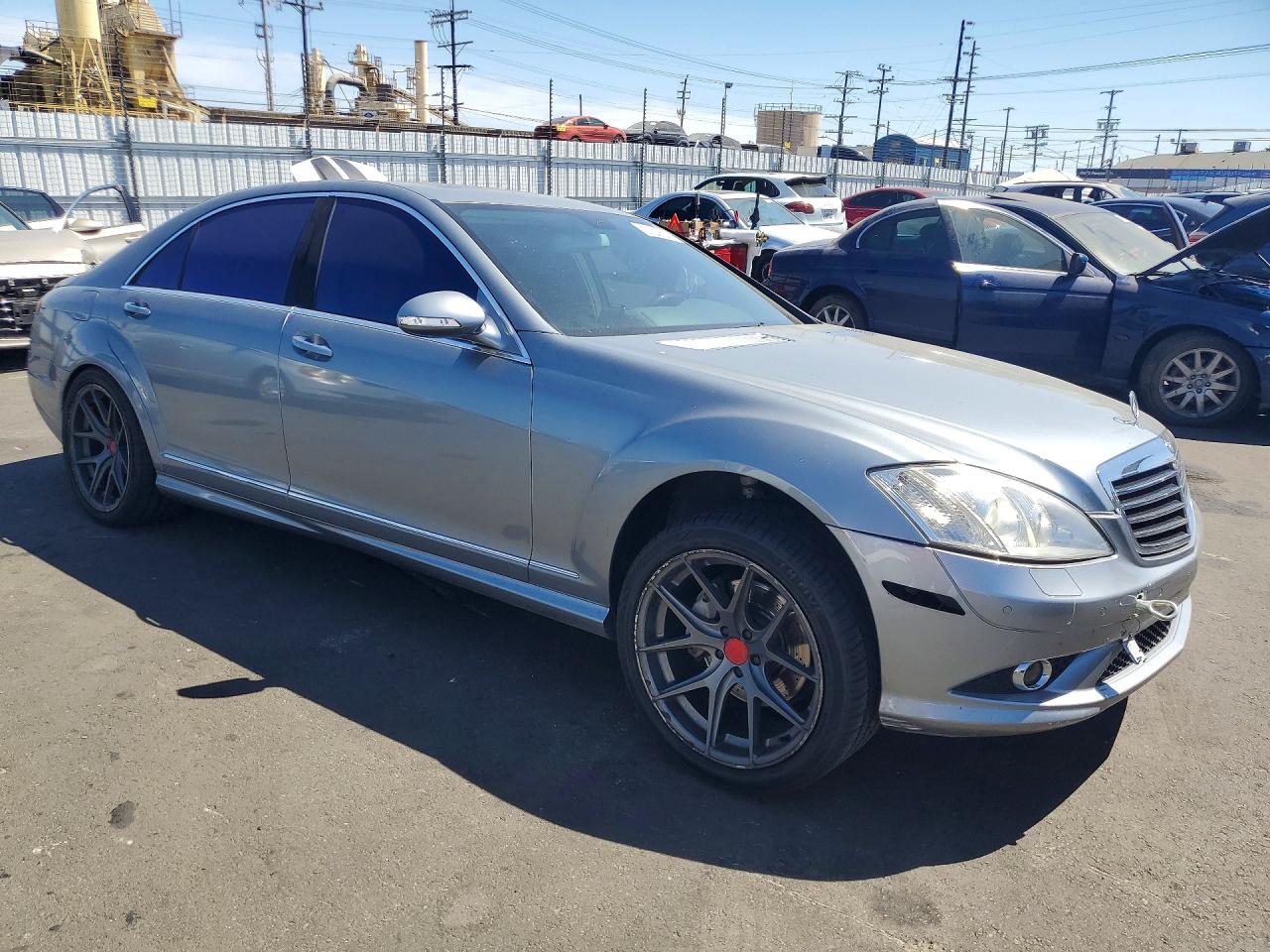 2007 Mercedes-benz S 550 Серебряный vin: WDDNG71X97A056163