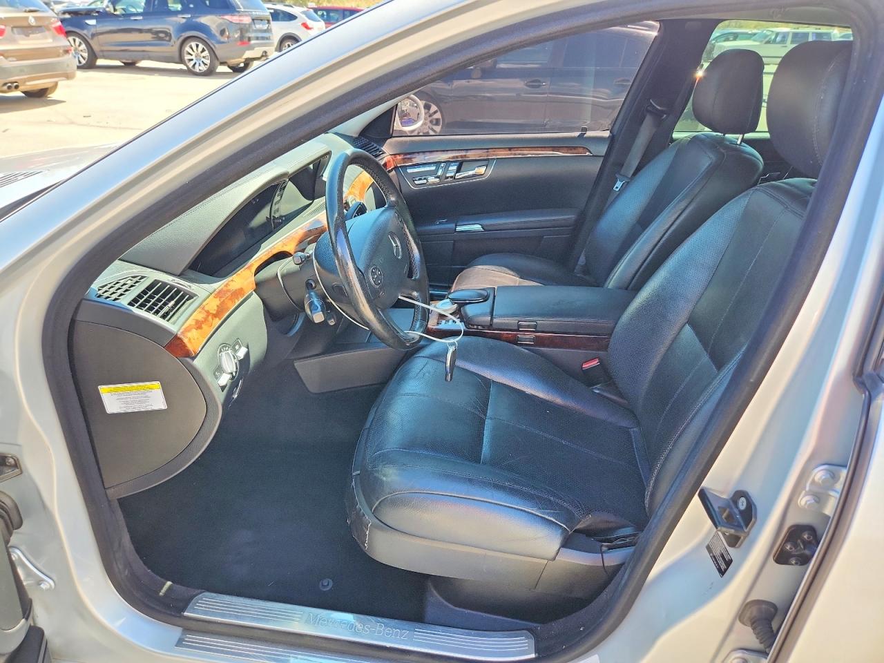 2007 Mercedes-benz S 550 Silver vin: WDDNG71X97A078017