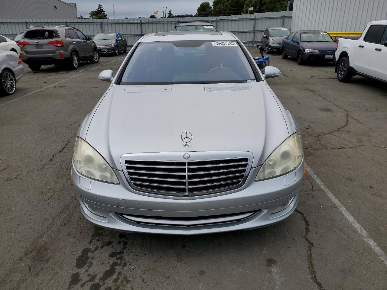 2009 Mercedes-benz S 550 Silver vin: WDDNG71X99A279323