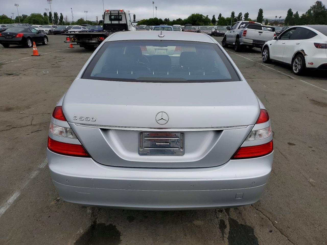 2009 Mercedes-benz S 550 Silver vin: WDDNG71X99A279323