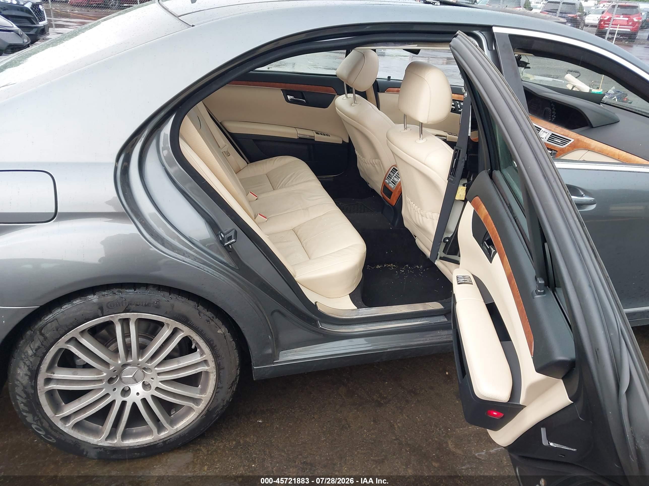 2007 Mercedes-benz S 550   Gray vin: WDDNG71XX7A039906