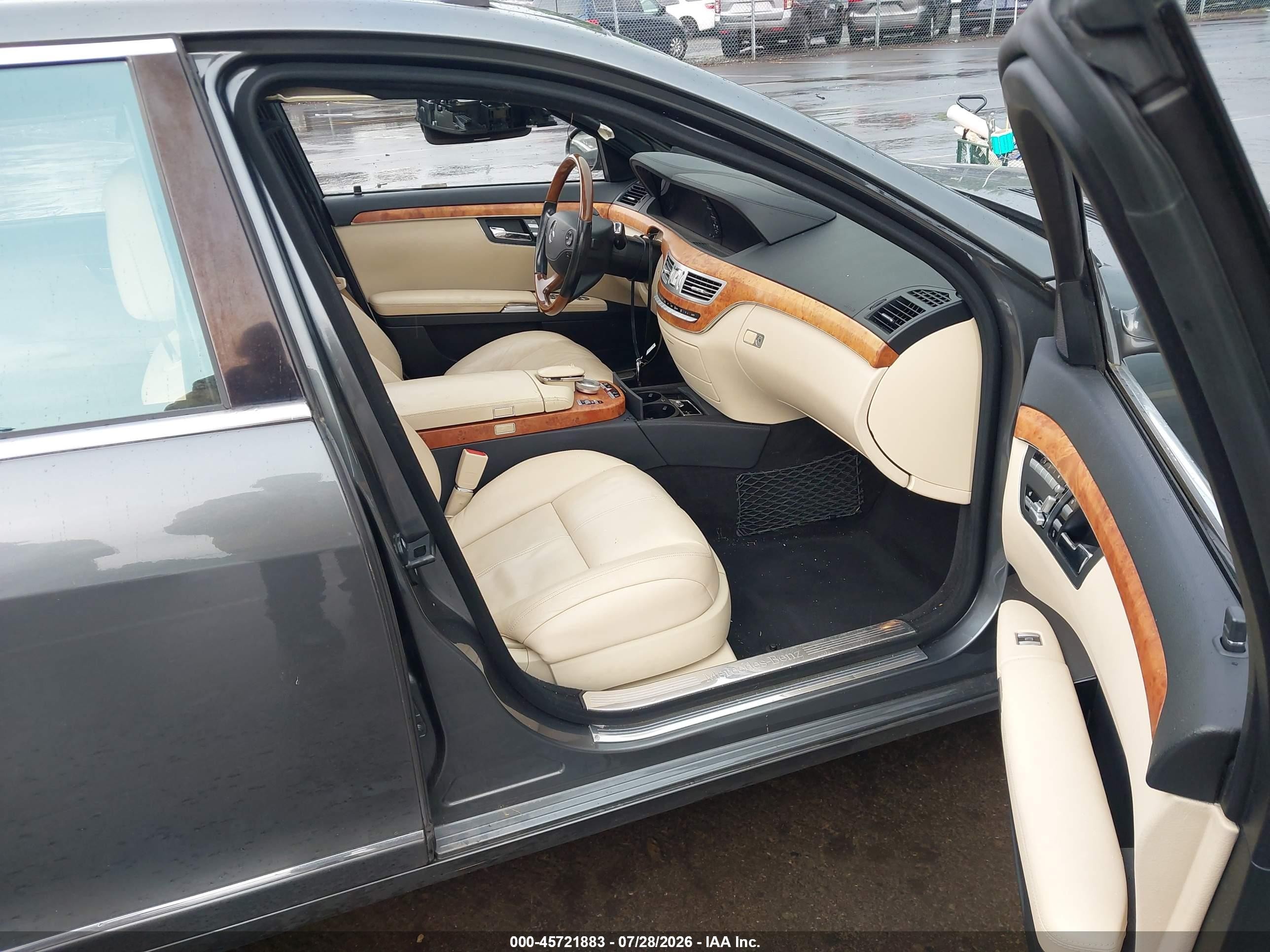 2007 Mercedes-benz S 550   Gray vin: WDDNG71XX7A039906