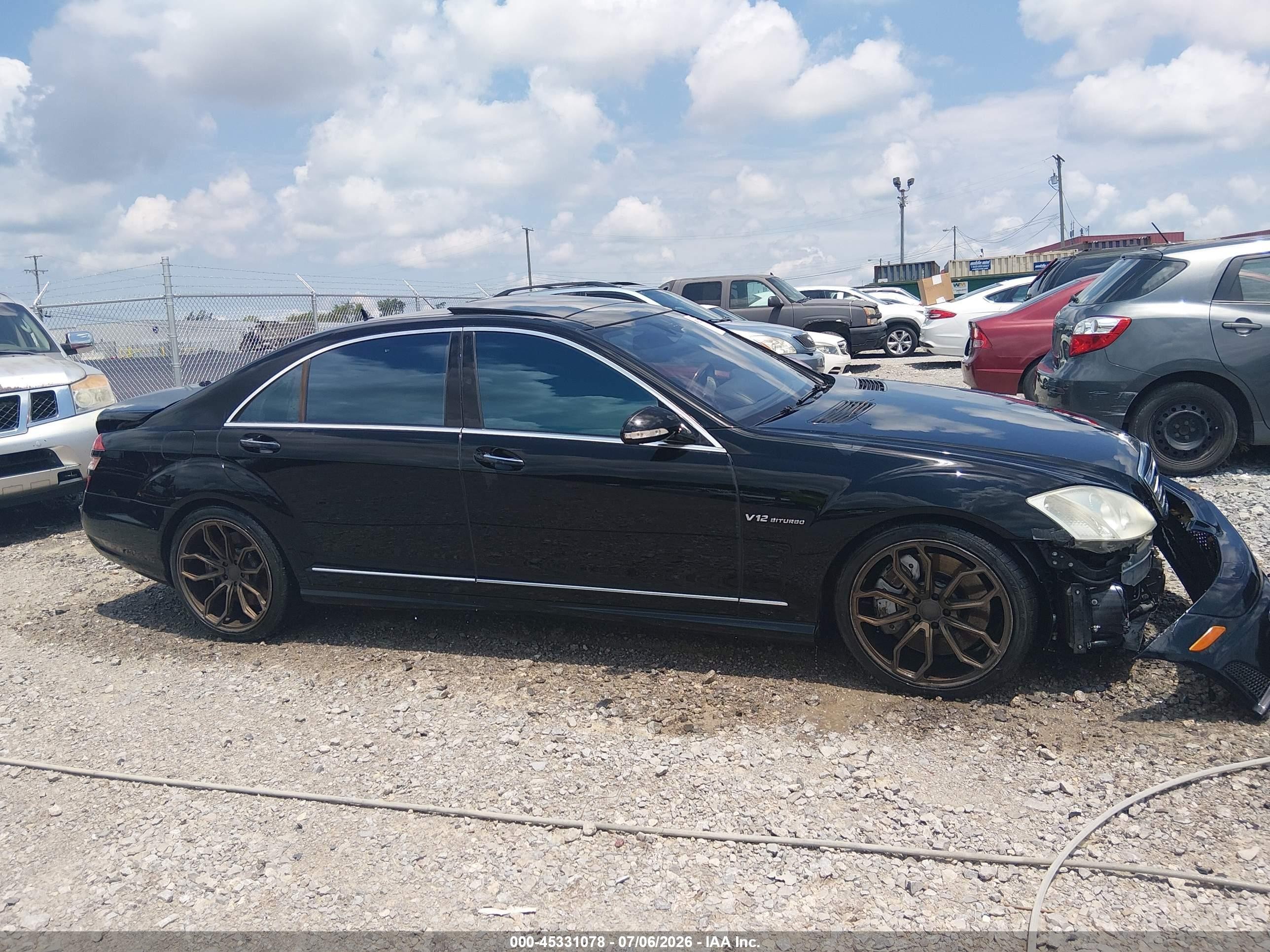 2007 Mercedes-benz S 65 Amg   Black vin: WDDNG79X27A082382