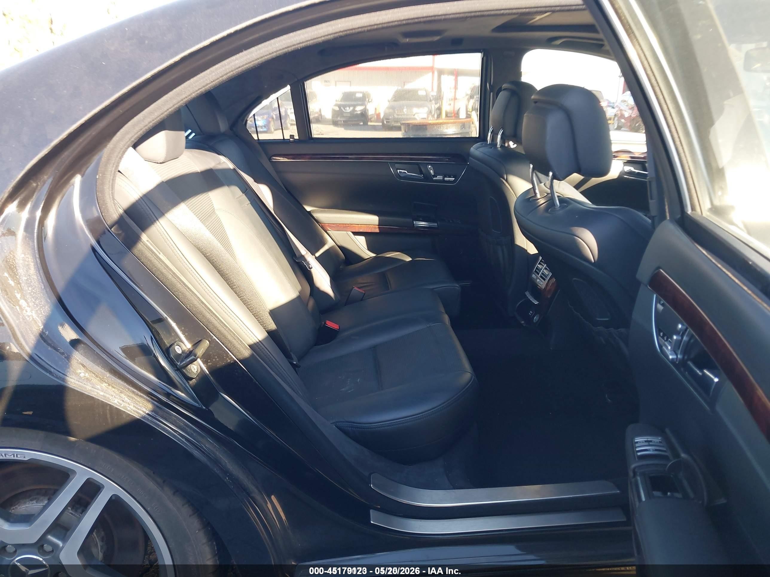 2007 Mercedes-benz S 65 Amg   Black vin: WDDNG79X97A144750