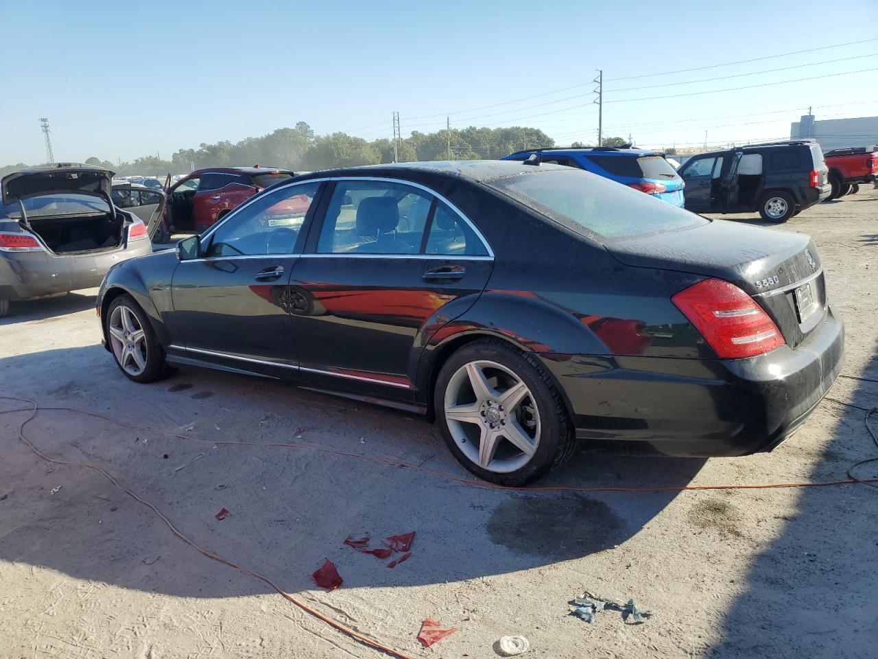 2010 Mercedes-benz S 550 Black vin: WDDNG7BB1AA341983
