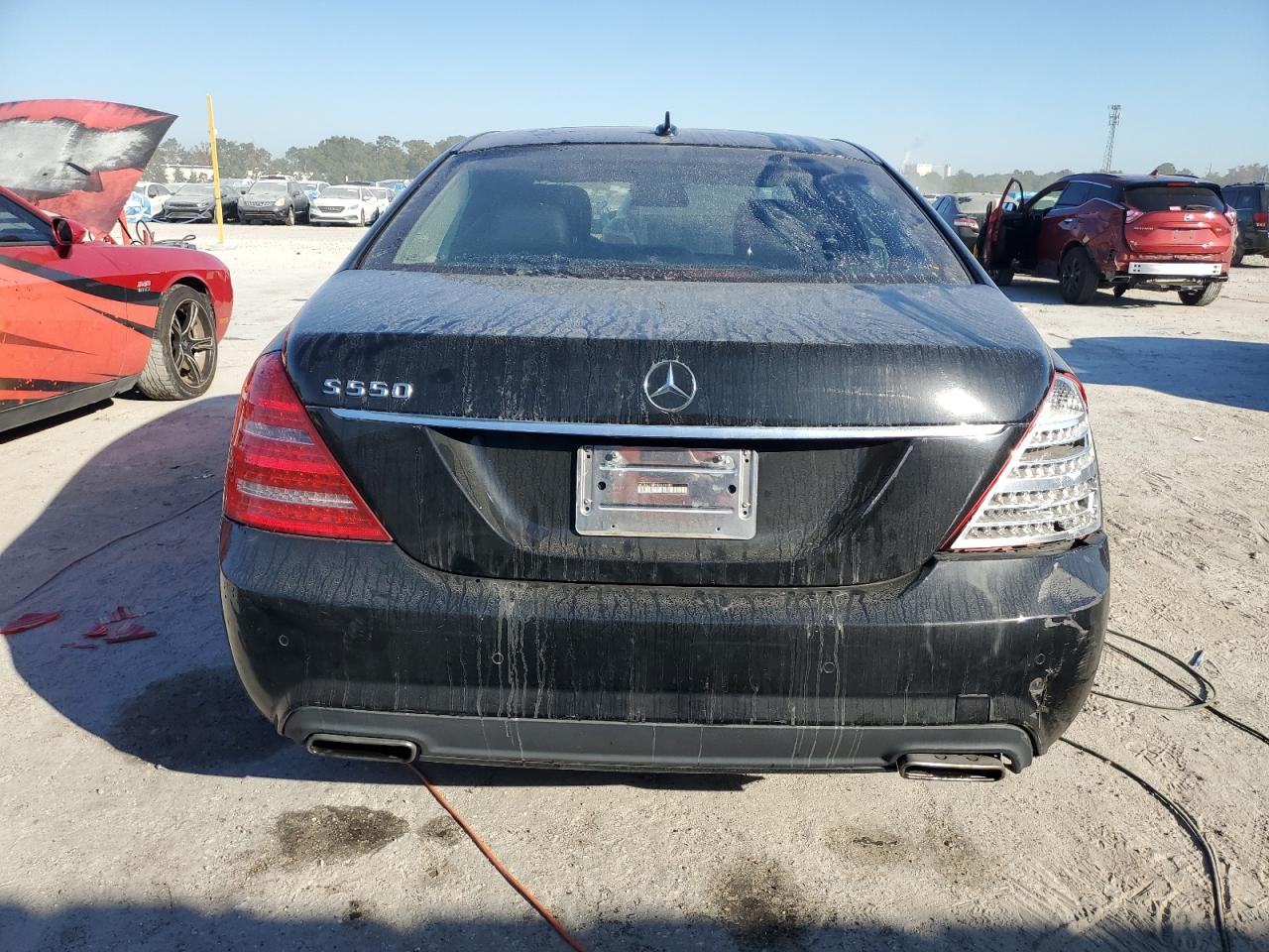 2010 Mercedes-benz S 550 Black vin: WDDNG7BB1AA341983