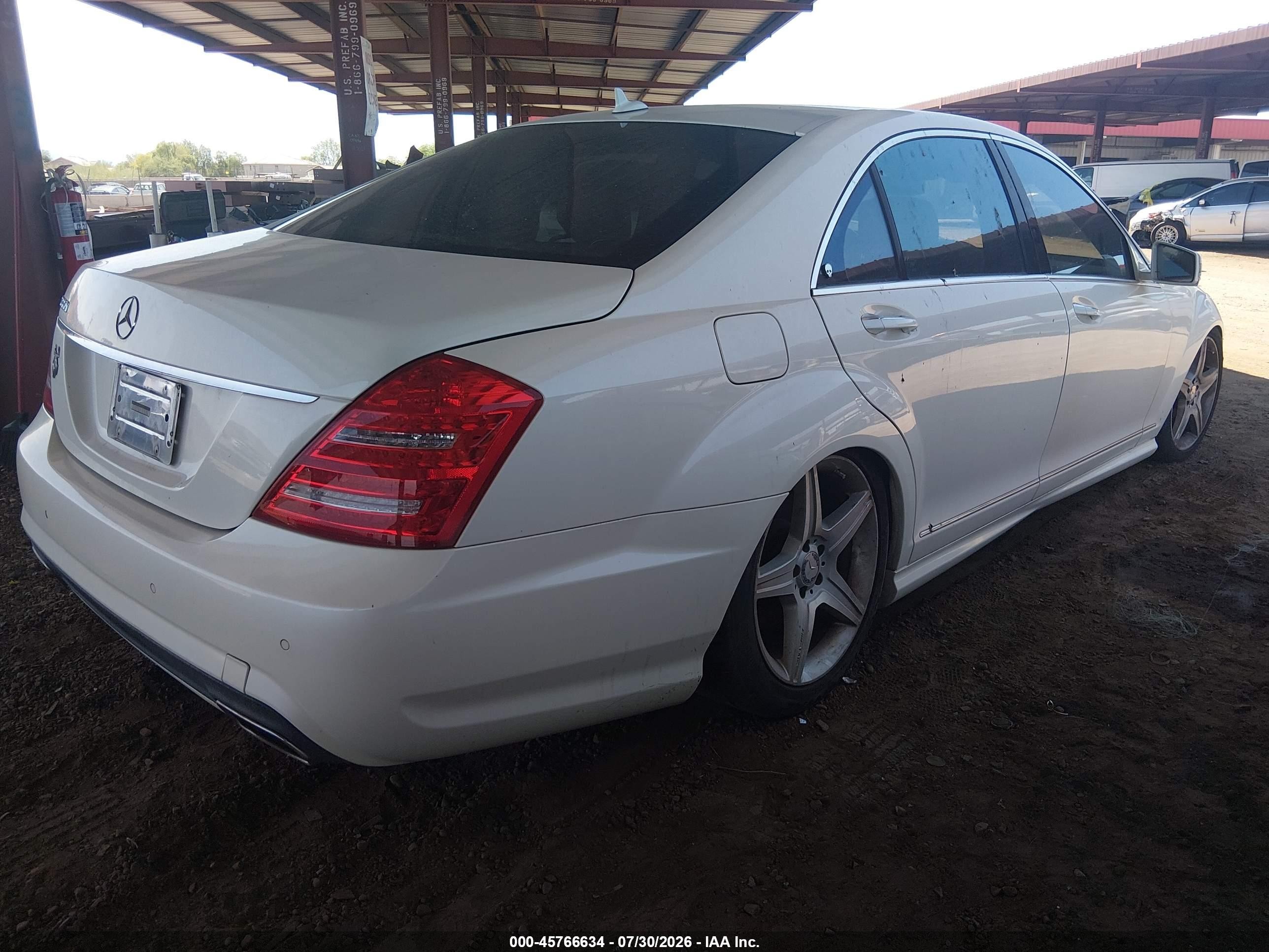 2010 Mercedes-benz S 550   Cream vin: WDDNG7BB3AA342276