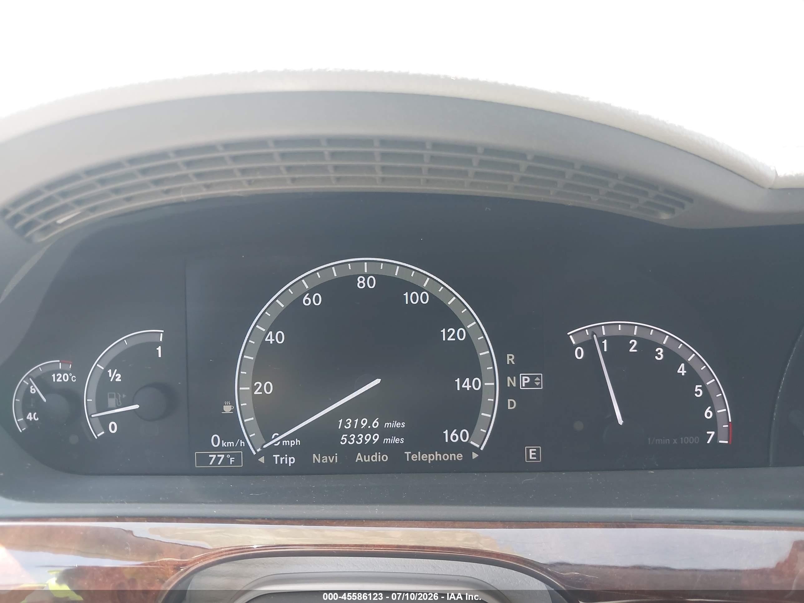 2011 Mercedes-benz S 550   Silver vin: WDDNG7BB3BA367485