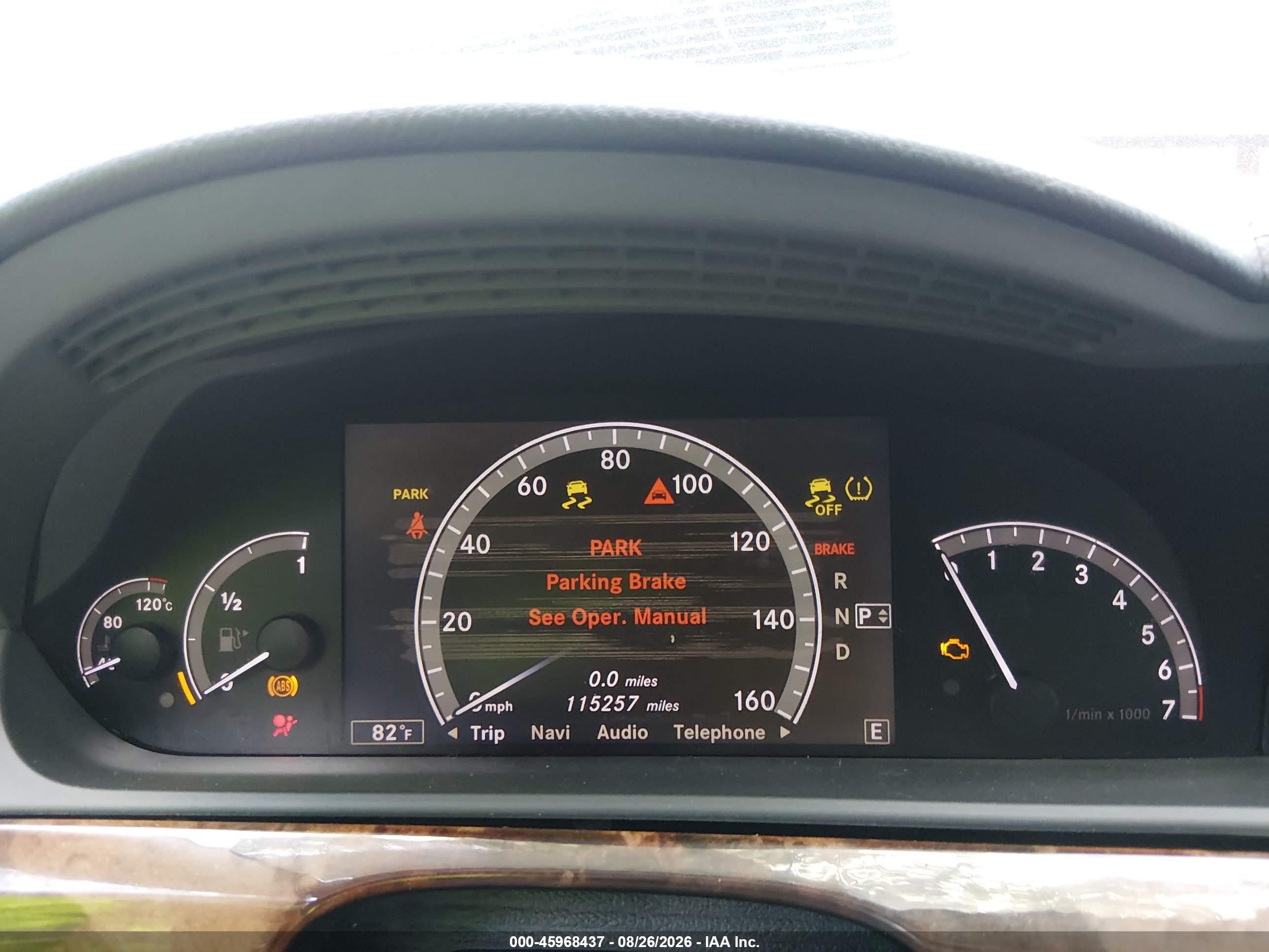 2011 Mercedes-benz S 550   Black vin: WDDNG7BB3BA382326