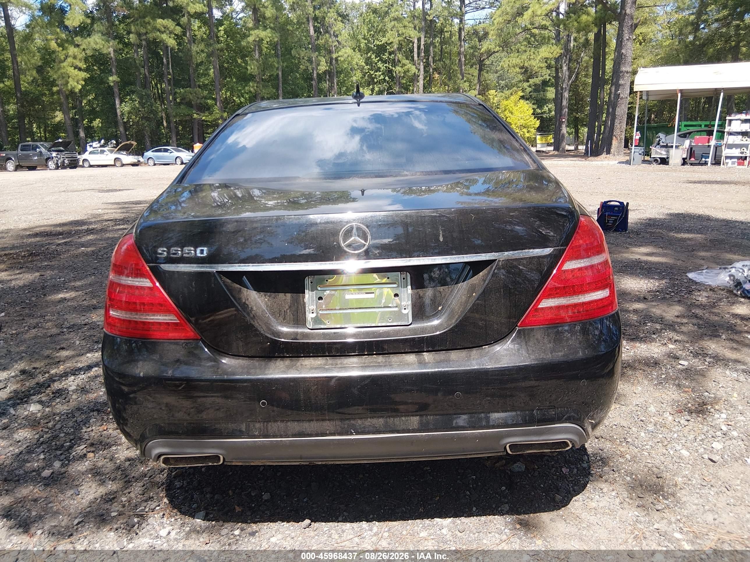 2011 Mercedes-benz S 550   Black vin: WDDNG7BB3BA382326
