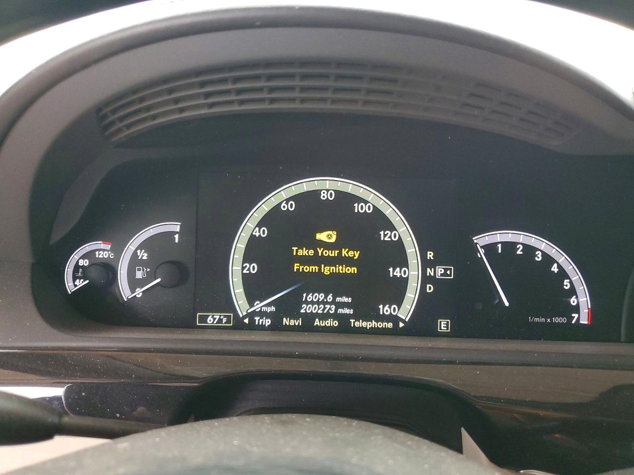 2011 Mercedes-benz S 550 Black vin: WDDNG7BB3BA410271