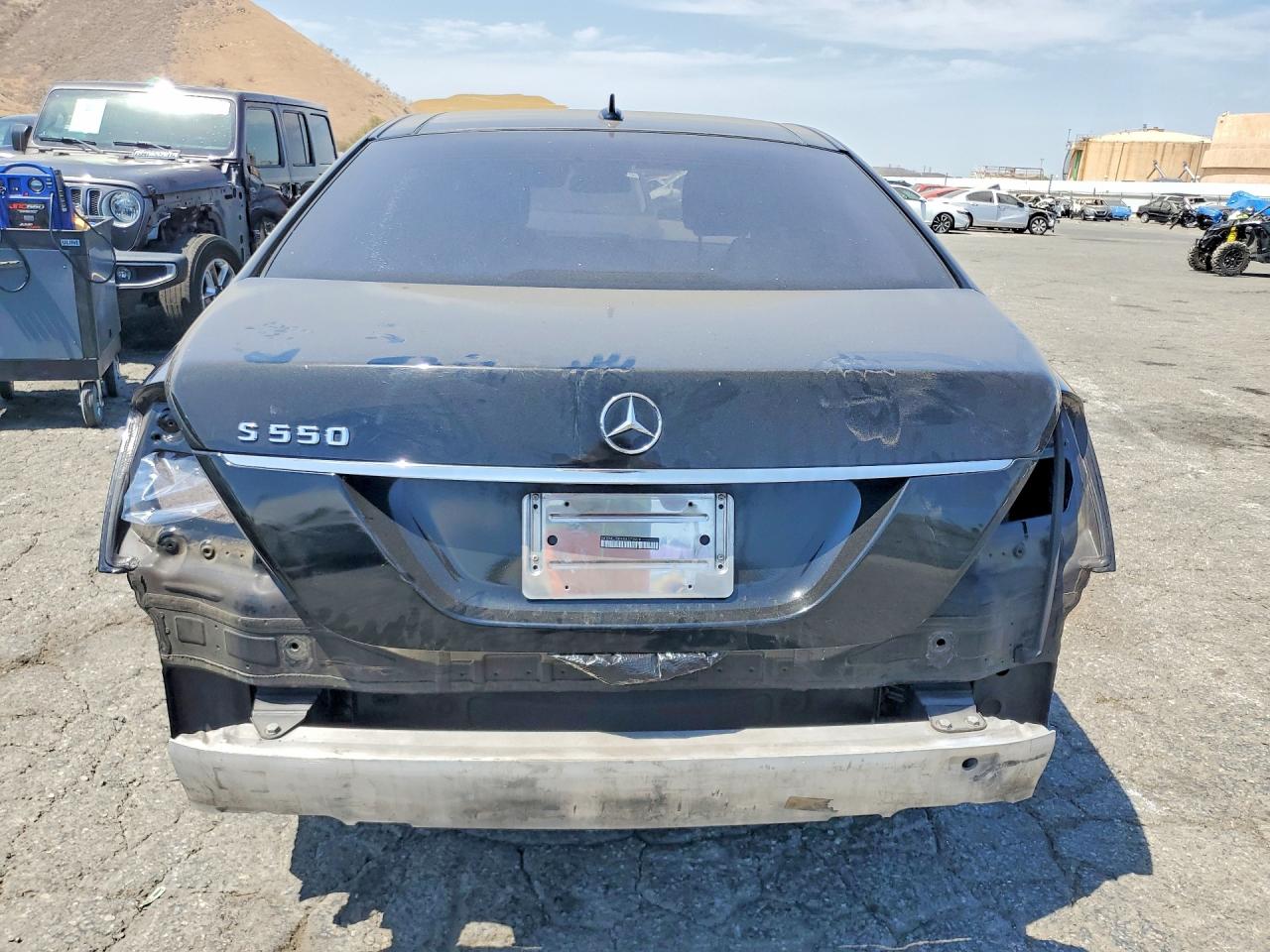 2011 Mercedes-benz S 550 Black vin: WDDNG7BB4BA373909