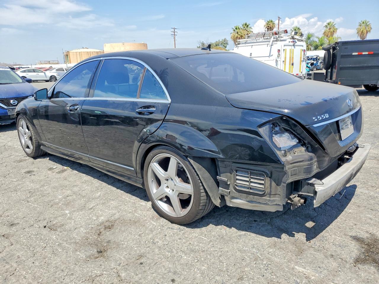 2011 Mercedes-benz S 550 Black vin: WDDNG7BB4BA373909