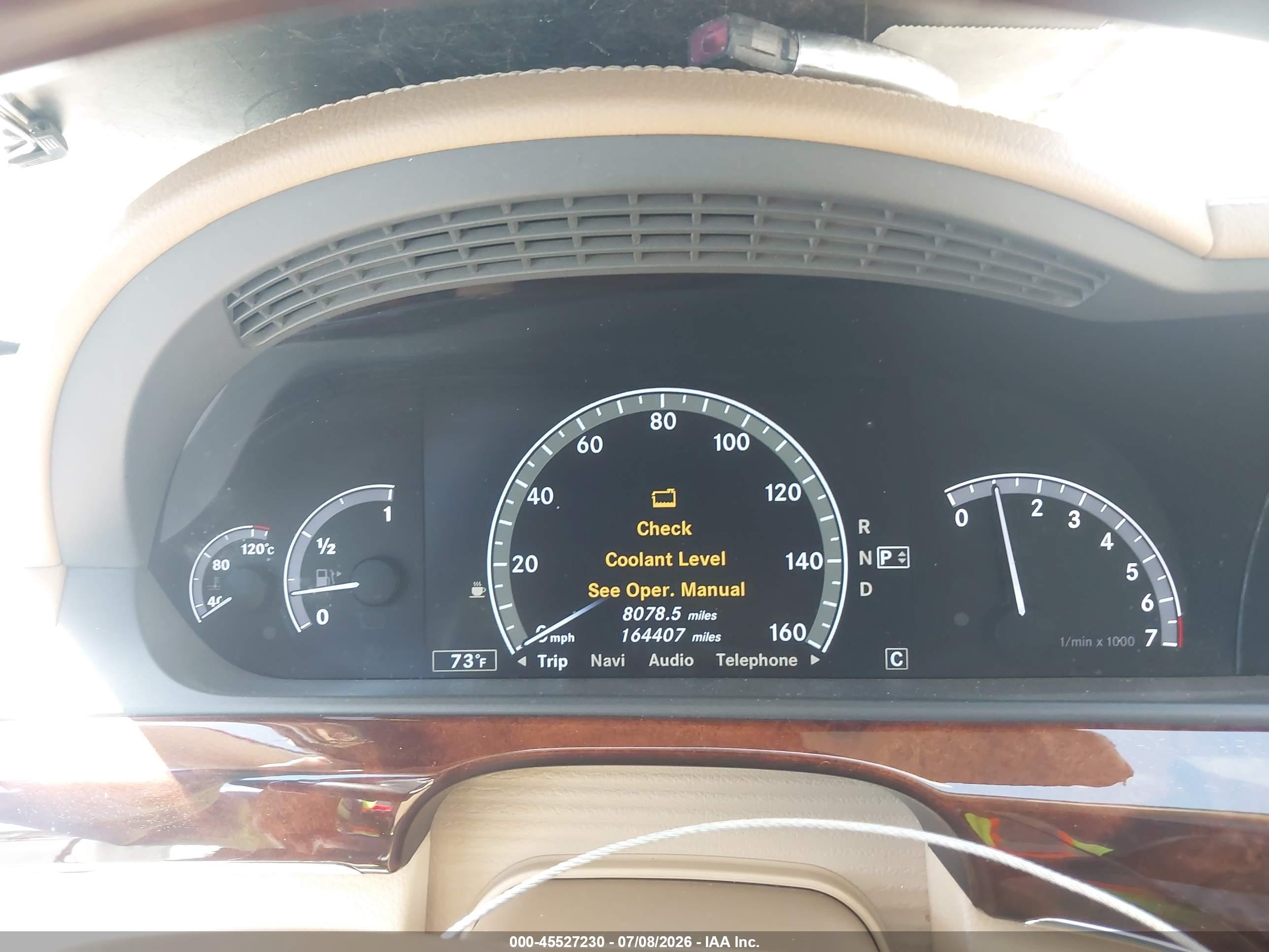 2010 Mercedes-benz S 550   White vin: WDDNG7BB6AA342126