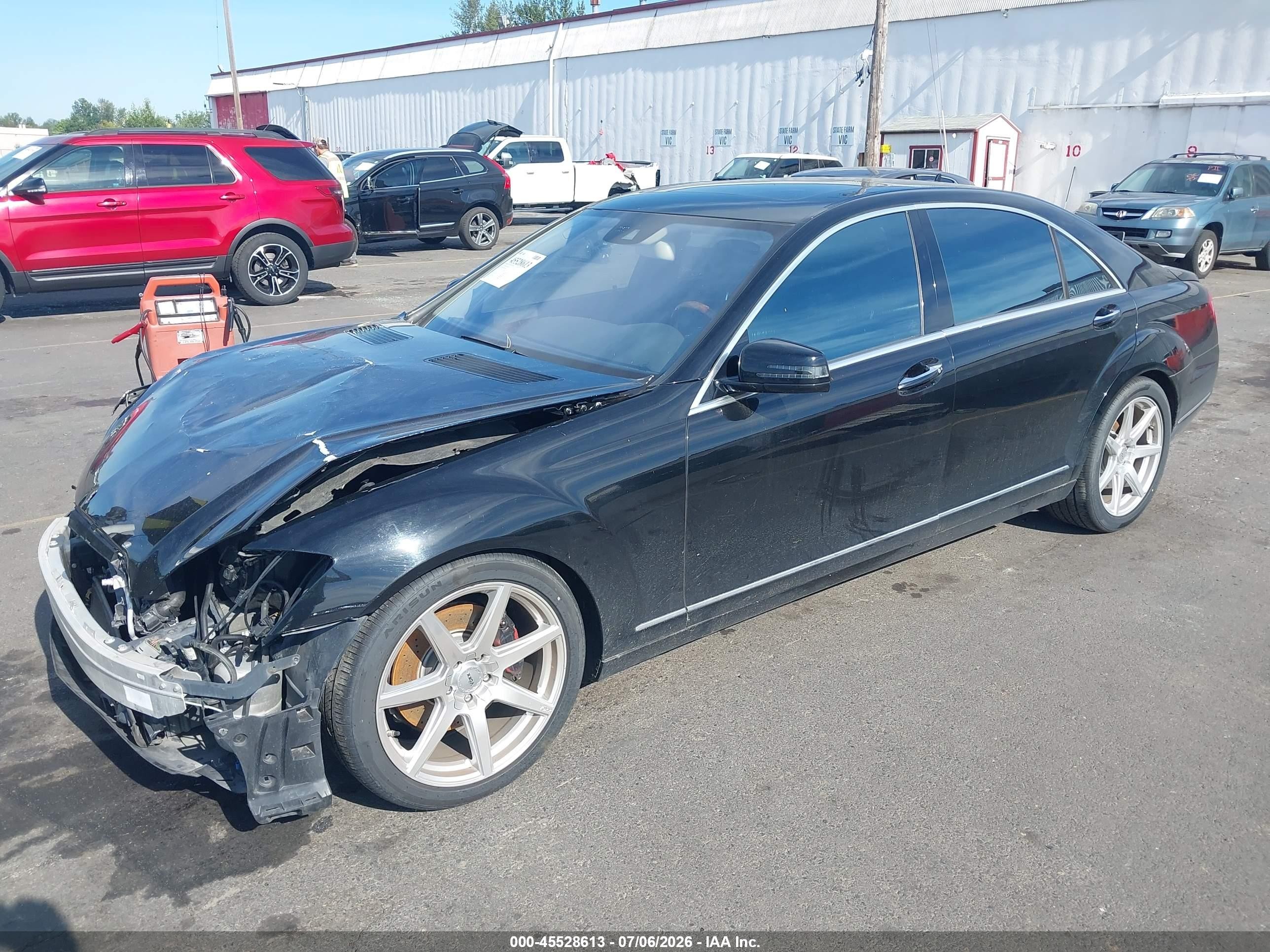 2010 Mercedes-benz S 550   Black vin: WDDNG7BB6AA349996
