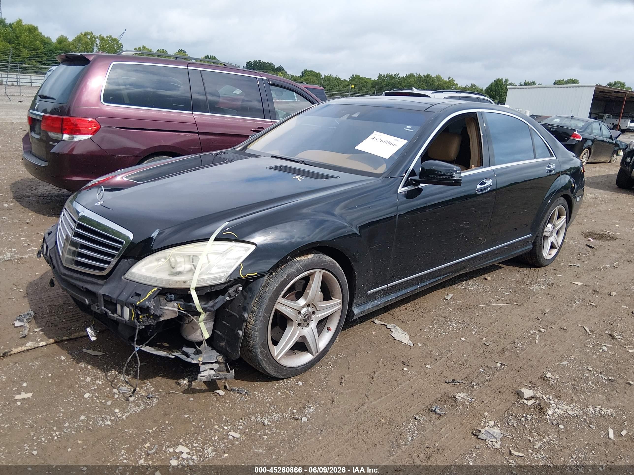2011 Mercedes-benz S 550   Black vin: WDDNG7BB6BA407266