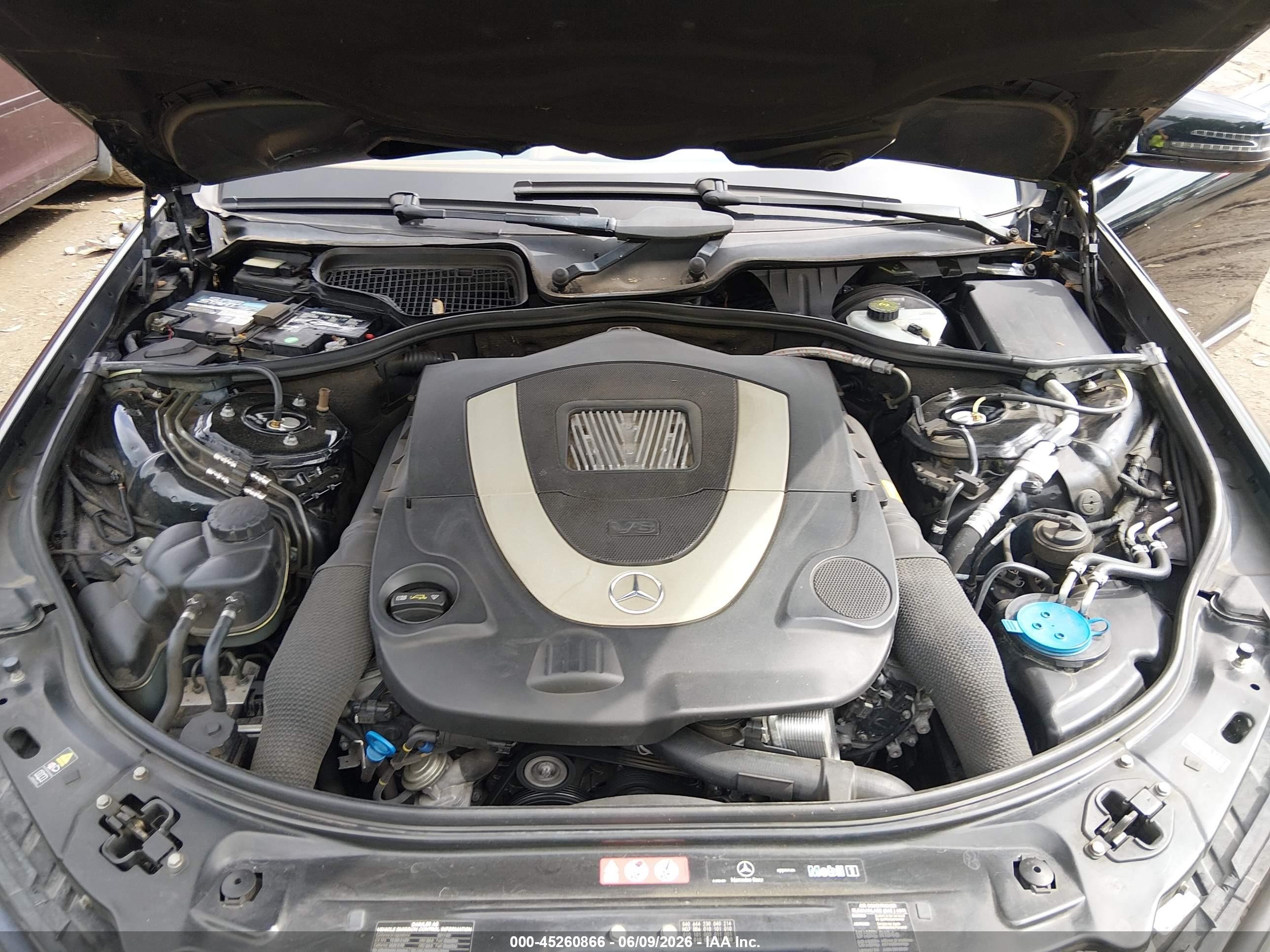 2011 Mercedes-benz S 550   Black vin: WDDNG7BB6BA407266