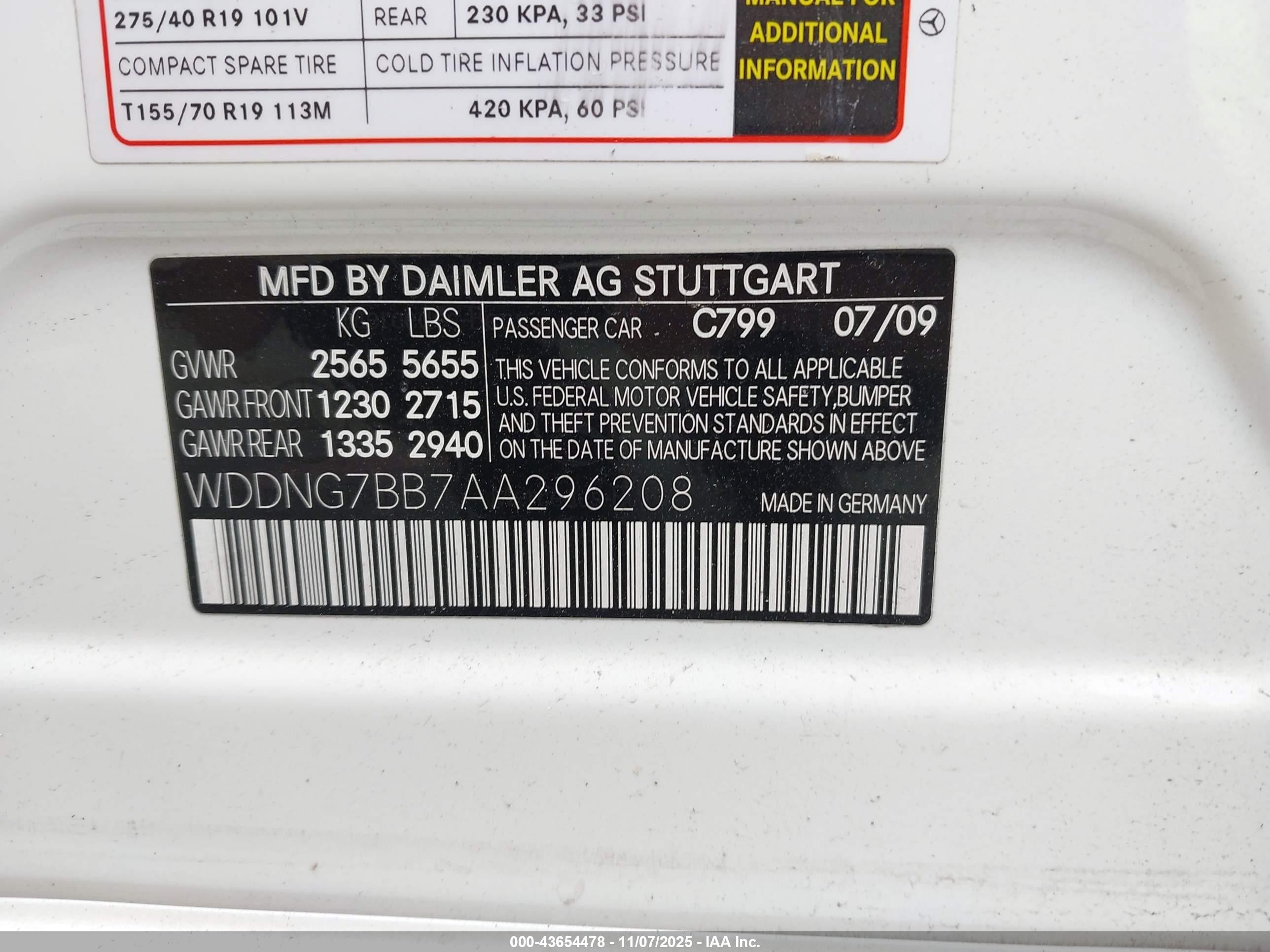 2010 Mercedes-benz S 550   White vin: WDDNG7BB7AA296208