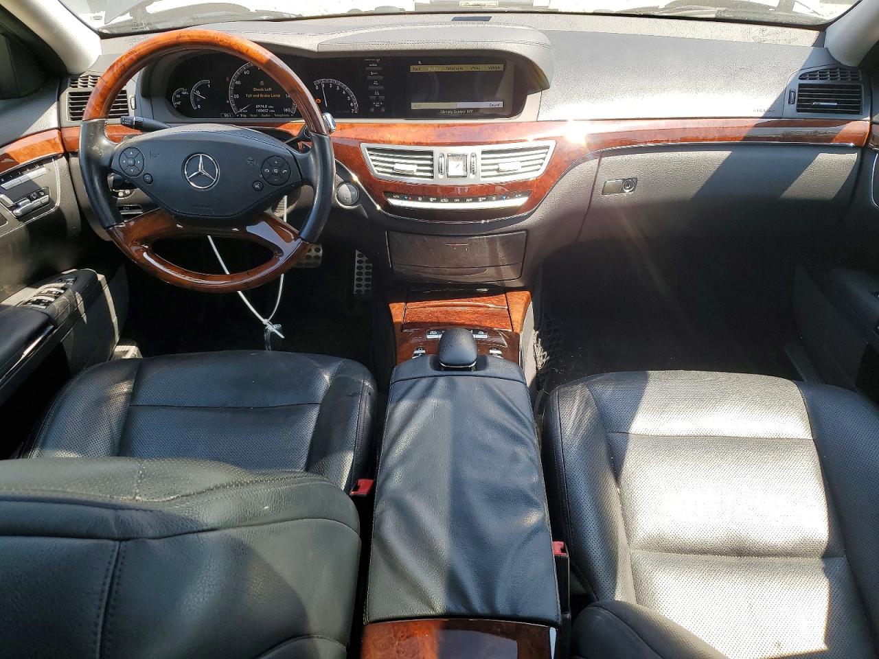 2010 Mercedes-benz S 550 Gray vin: WDDNG7BB7AA316358