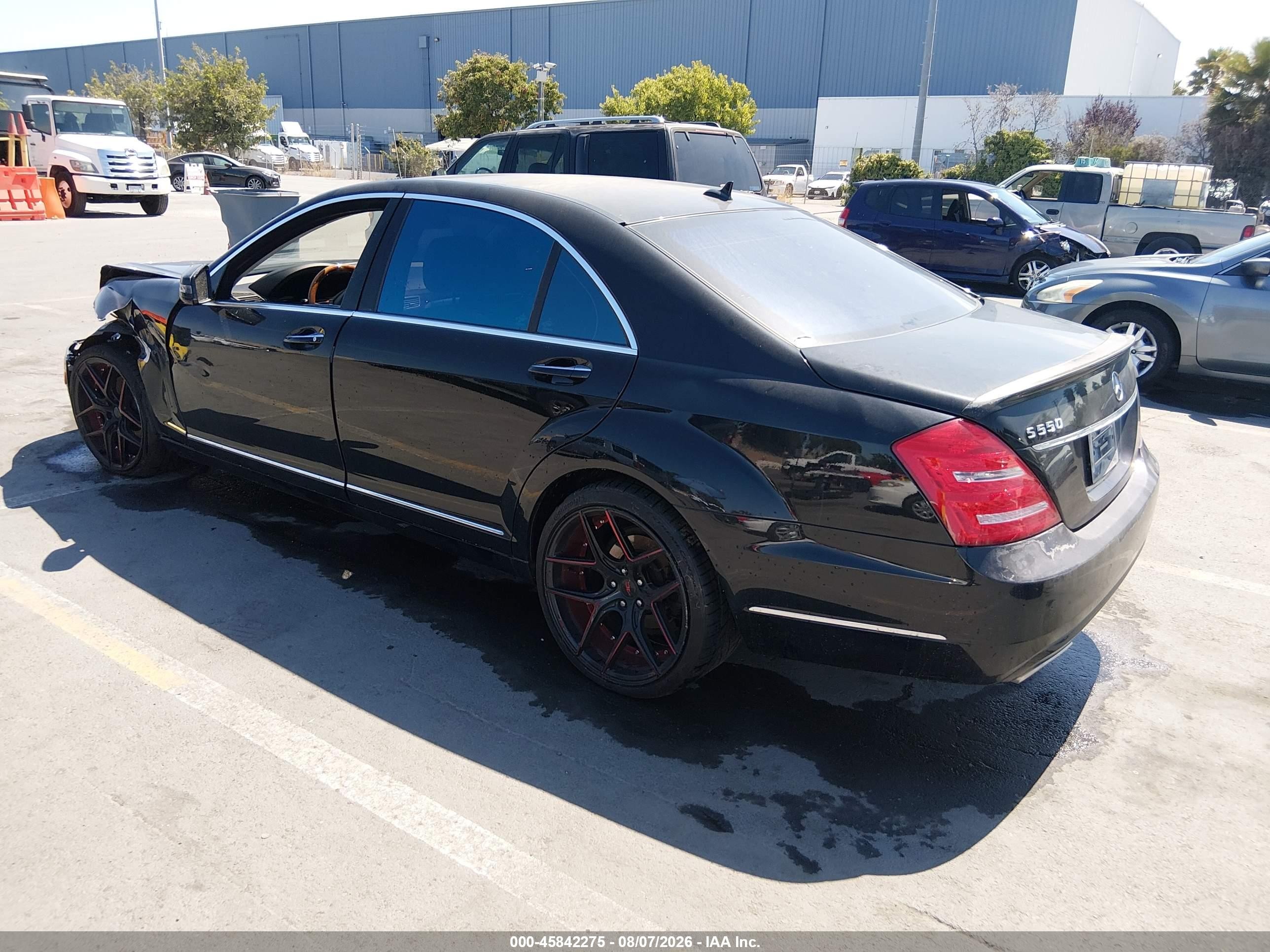 2010 Mercedes-benz S 550   Black vin: WDDNG7BB7AA328798
