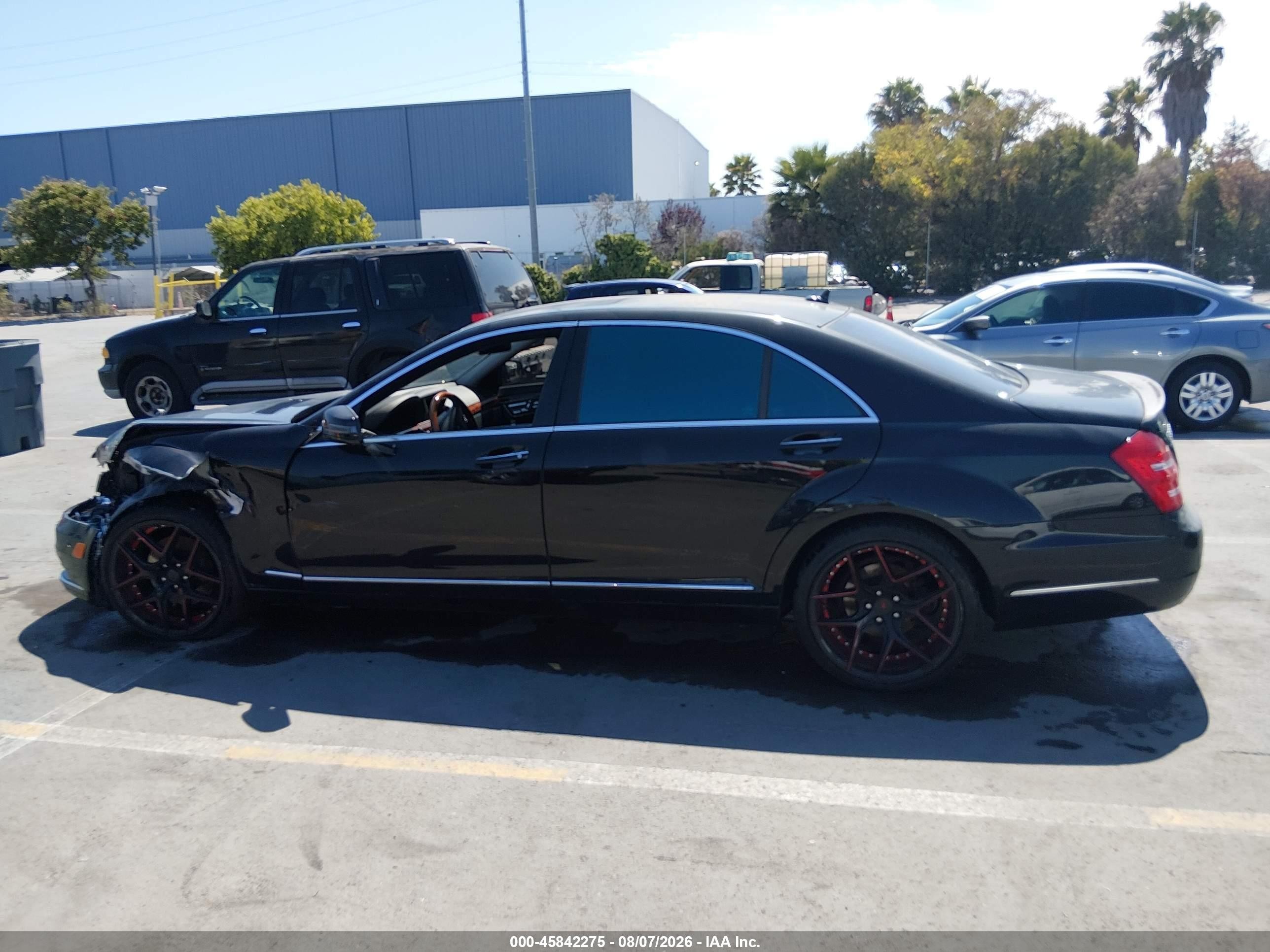 2010 Mercedes-benz S 550   Black vin: WDDNG7BB7AA328798