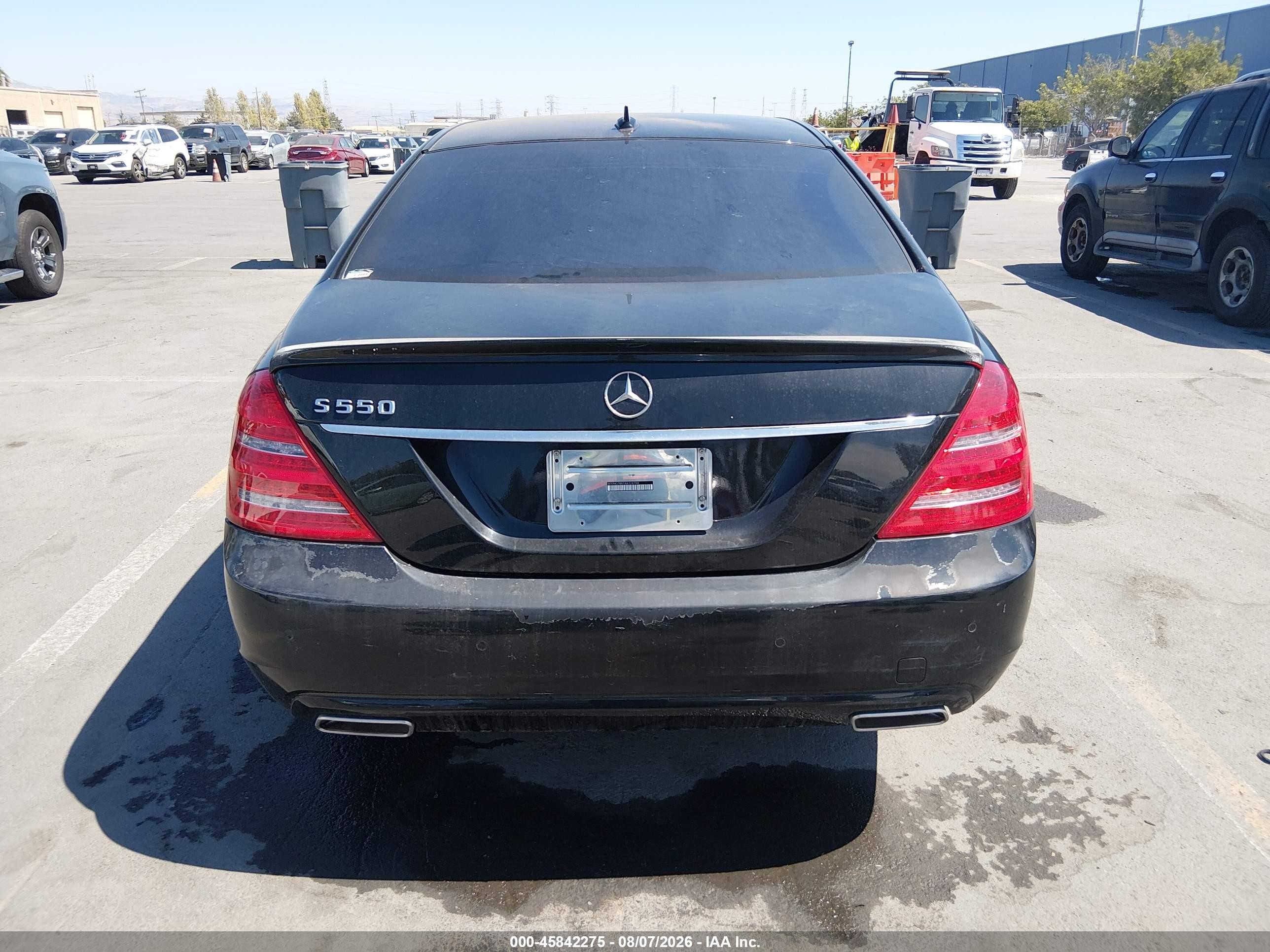 2010 Mercedes-benz S 550   Black vin: WDDNG7BB7AA328798