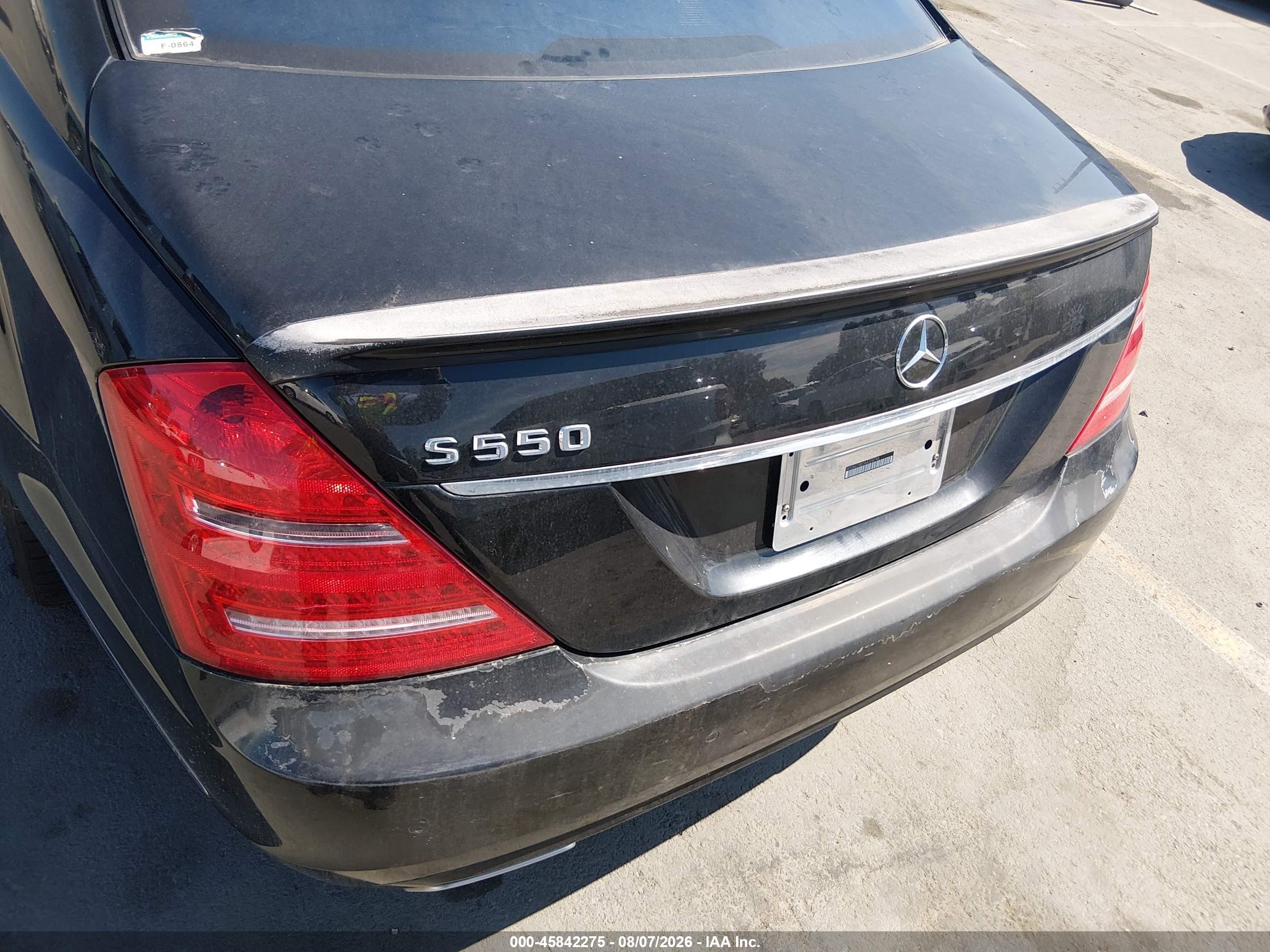 2010 Mercedes-benz S 550   Black vin: WDDNG7BB7AA328798