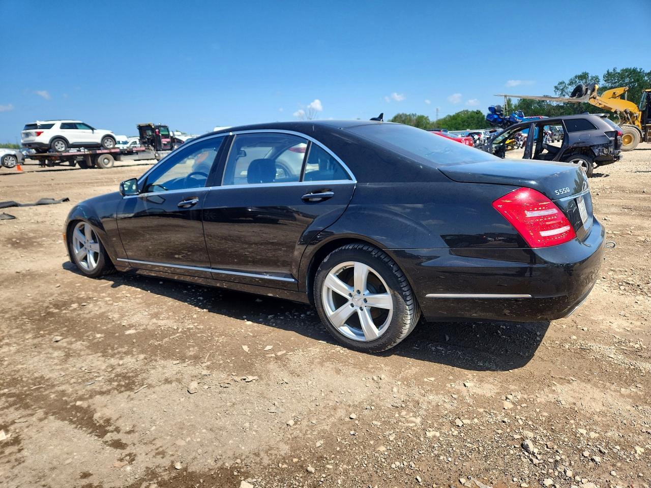 2010 Mercedes-benz S 550 Black vin: WDDNG7BB7AA356987