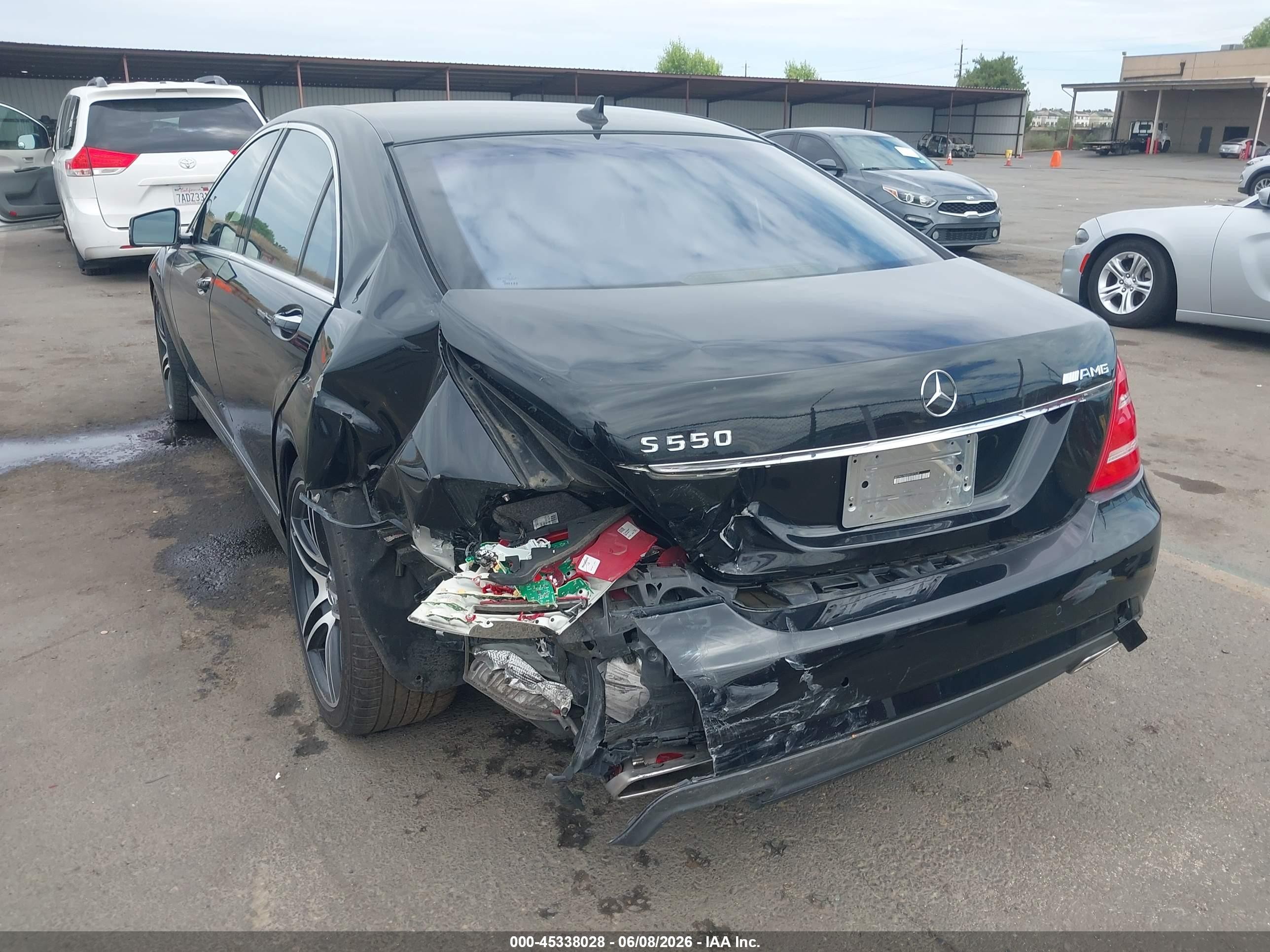 2010 Mercedes-benz S 550   Black vin: WDDNG7BB8AA297318
