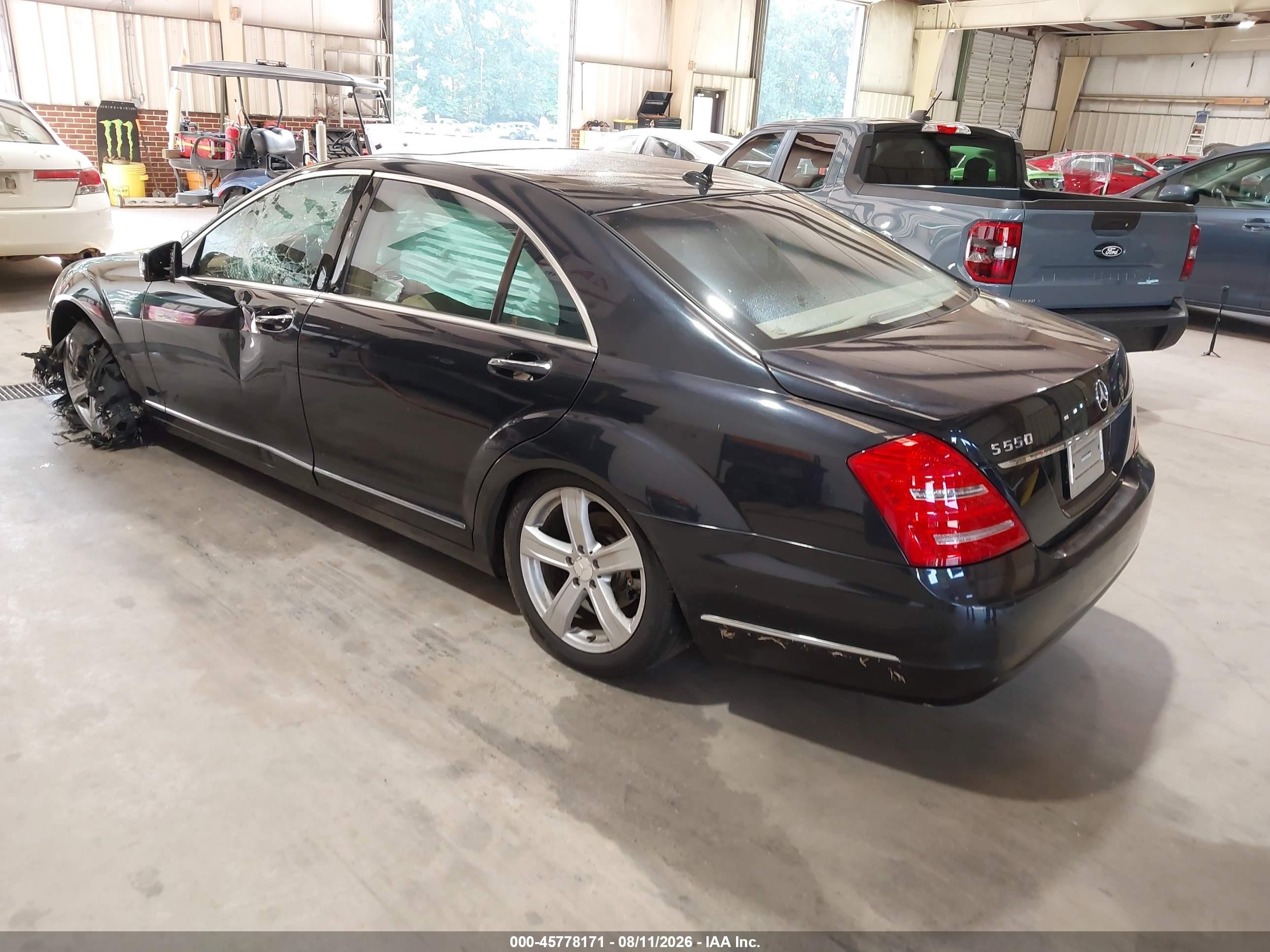 2010 Mercedes-benz S 550   Black vin: WDDNG7BB8AA329507