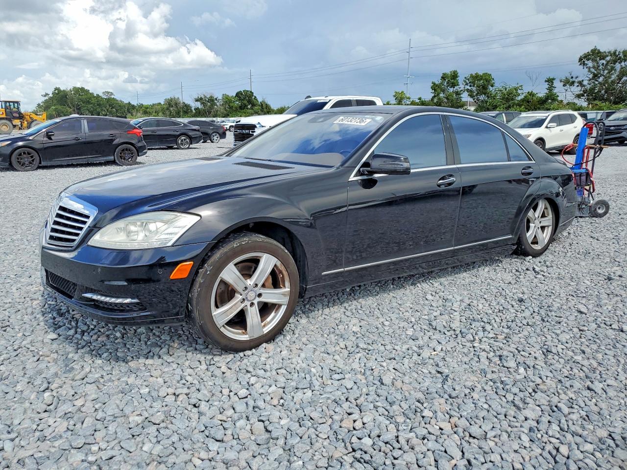 2011 Mercedes-benz S 550 Black vin: WDDNG7BB8BA387926