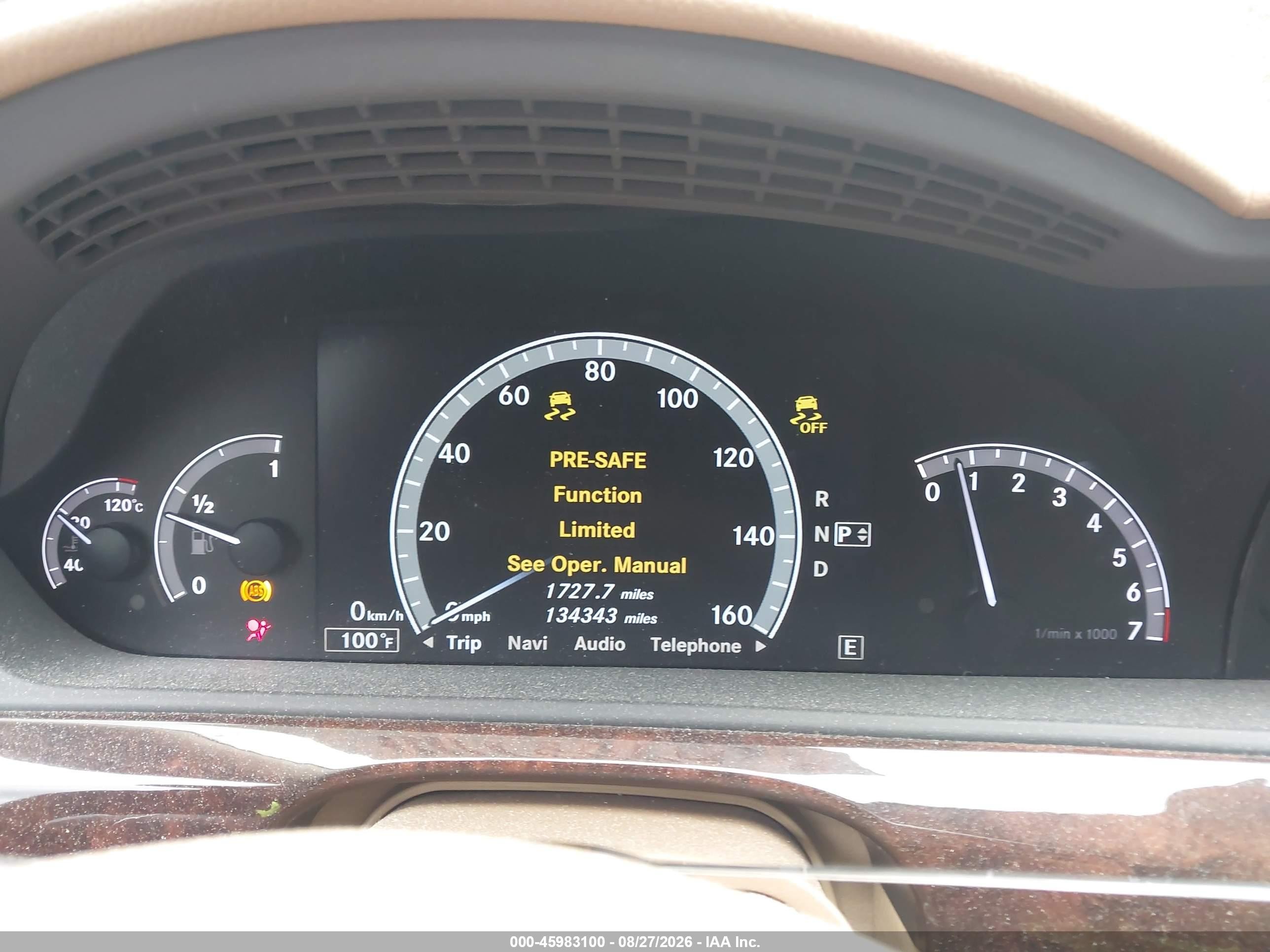 2011 Mercedes-benz S 550   Black vin: WDDNG7BB8BA413280